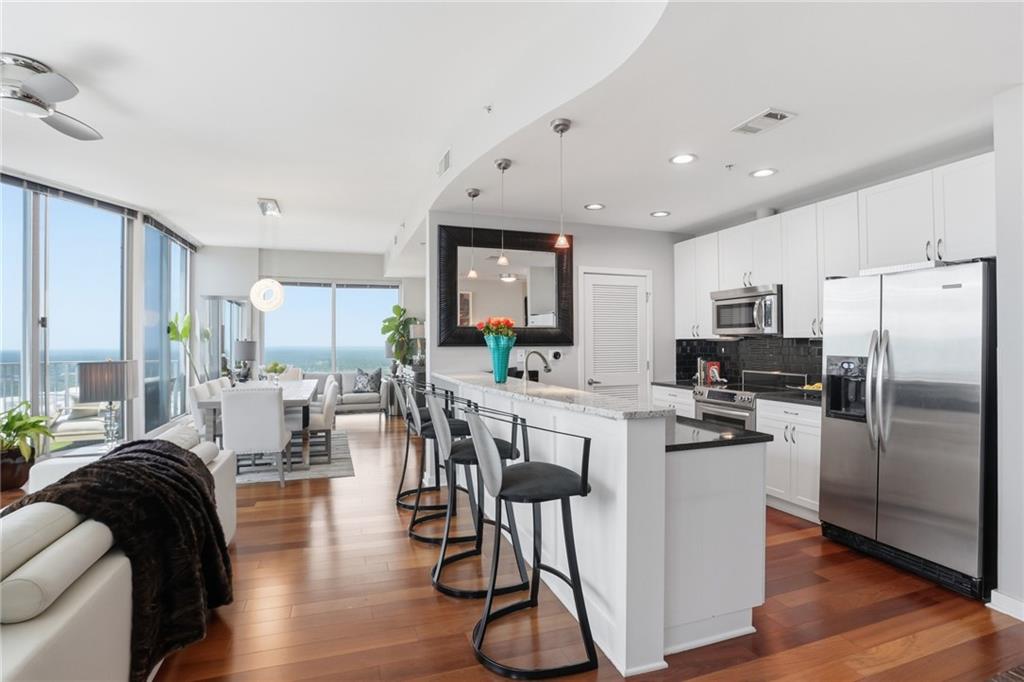 400 W Peachtree Street NW Unit 3906-7