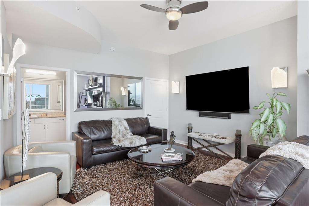 400 W Peachtree Street NW Unit 3906-7