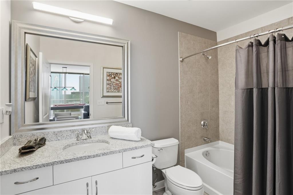 400 W Peachtree Street NW Unit 3906-7