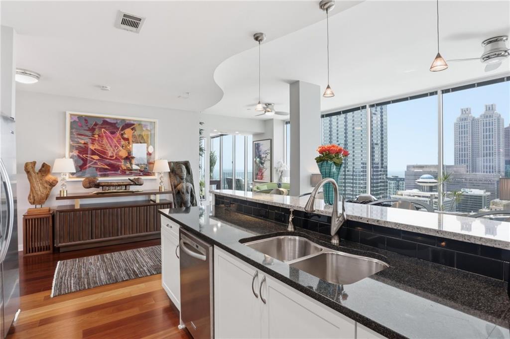 400 W Peachtree Street NW Unit 3906-7