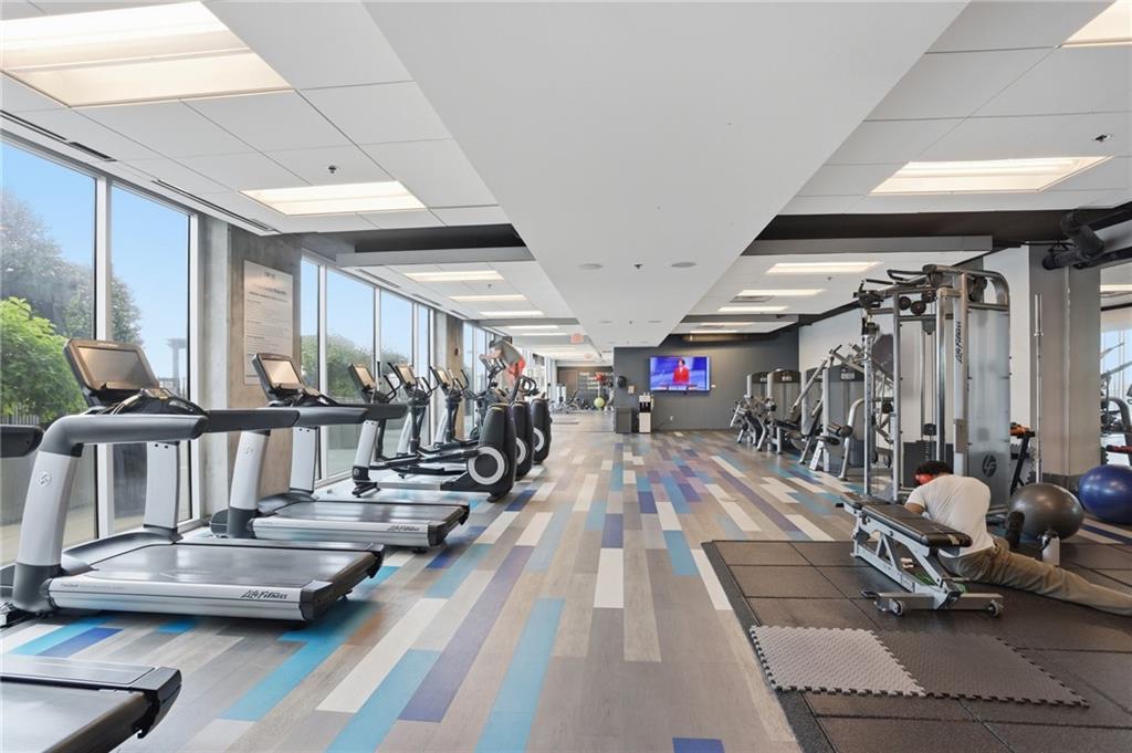 400 W Peachtree Street NW Unit 3906-7
