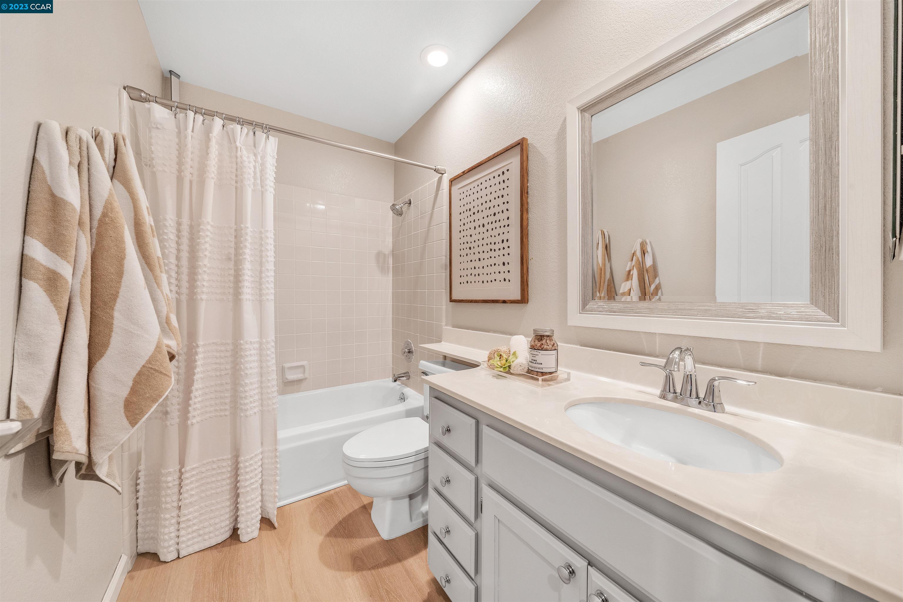23 Copperfield Ln