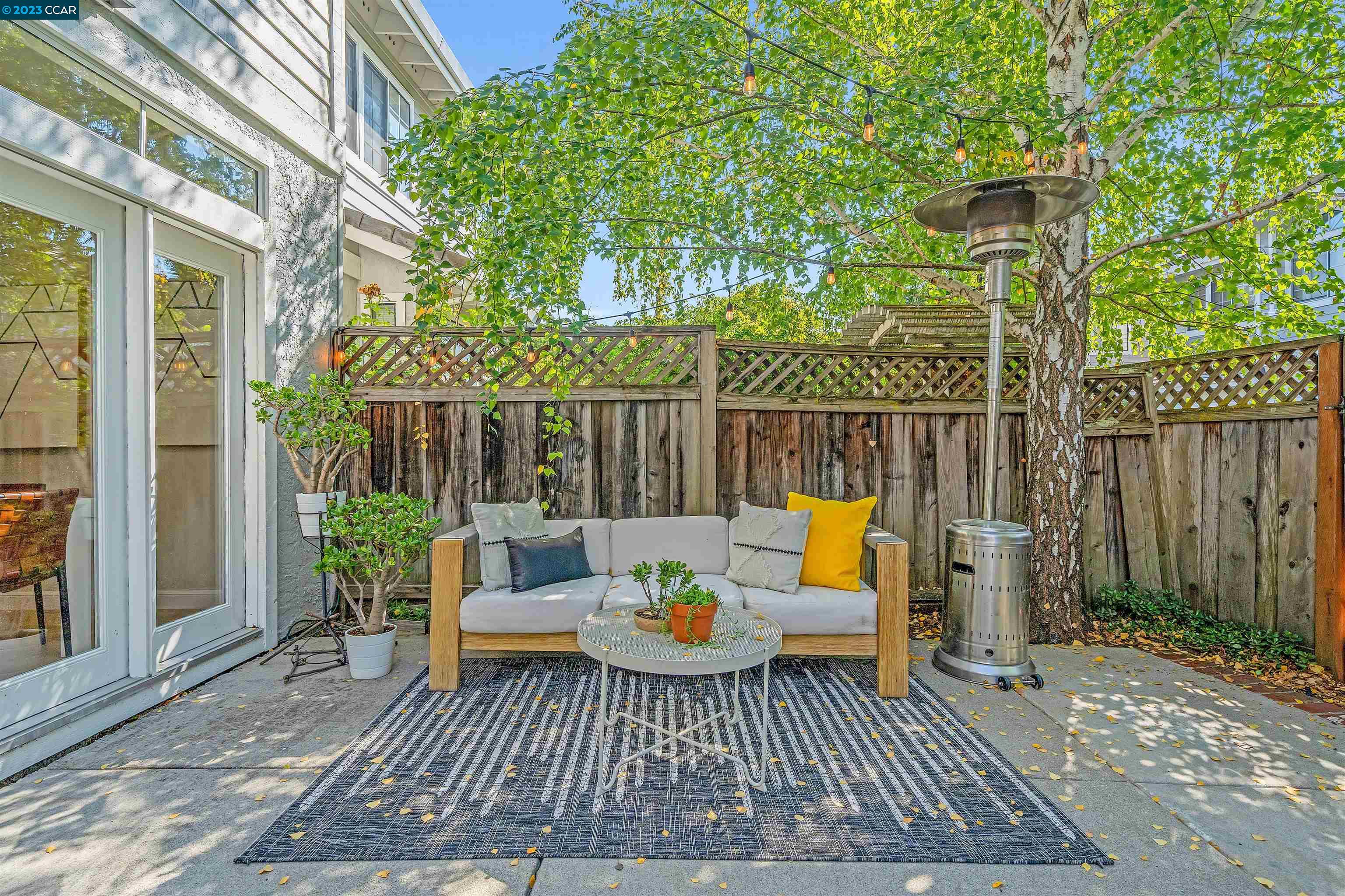 23 Copperfield Ln