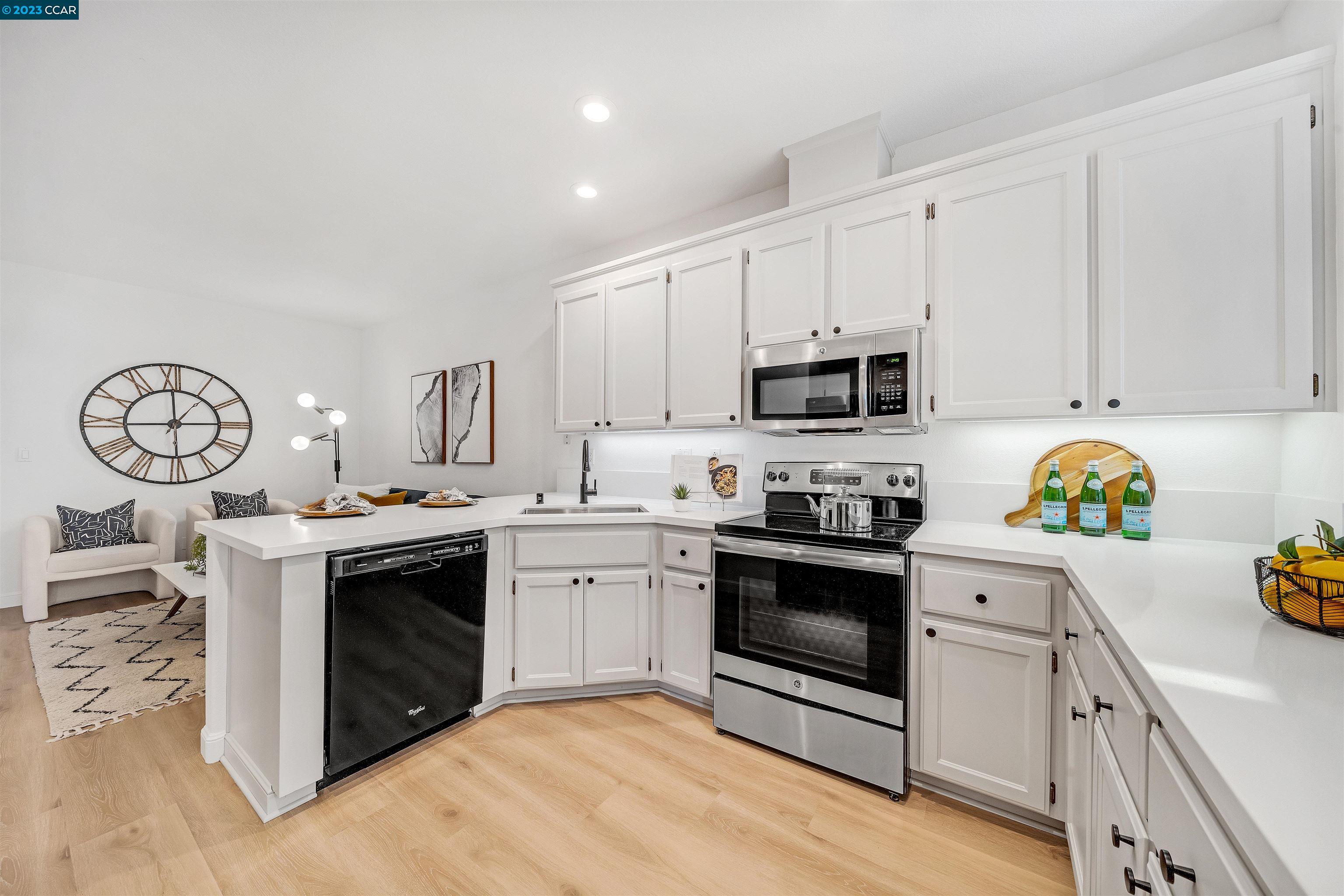 23 Copperfield Ln