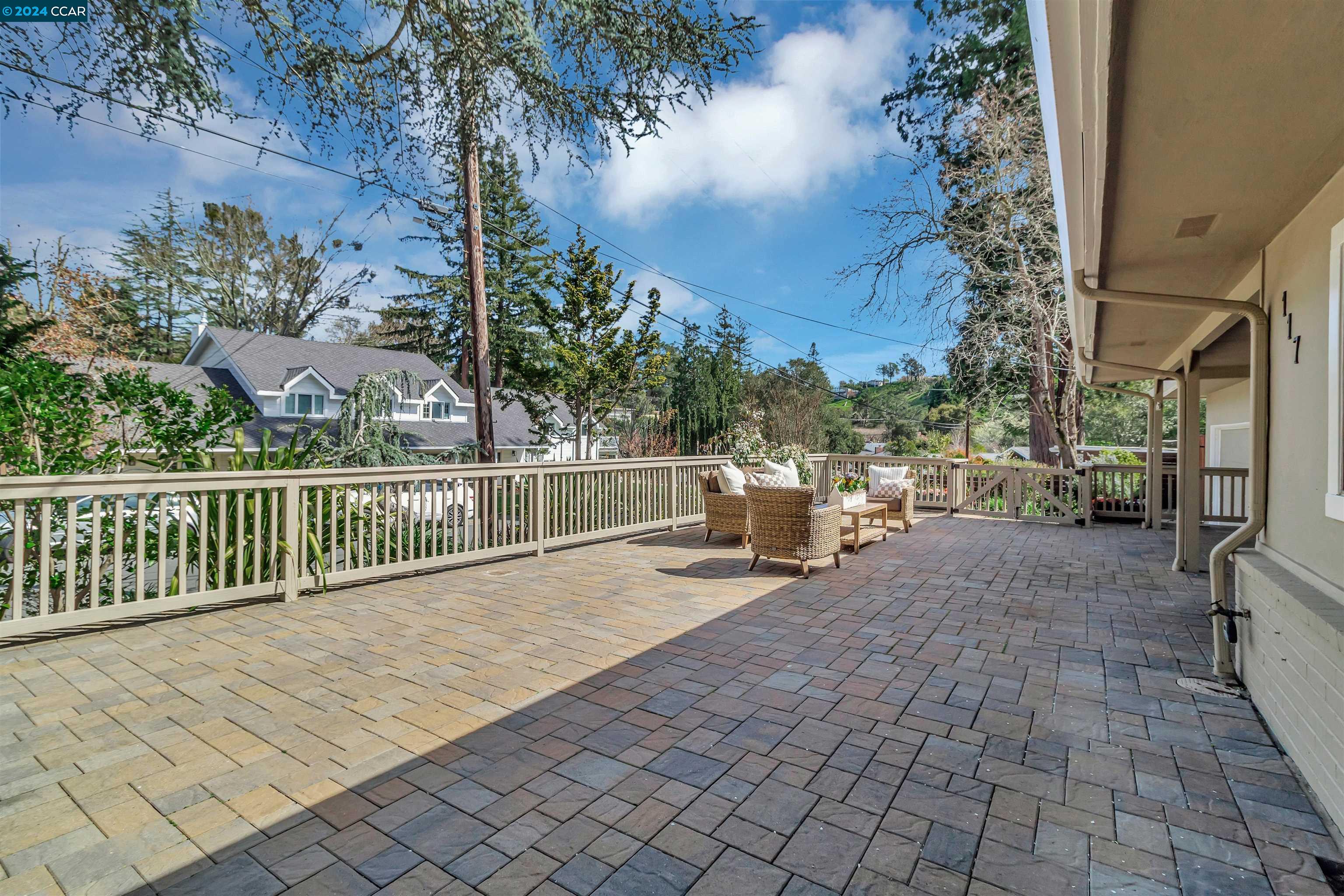 117 Meadow Lane