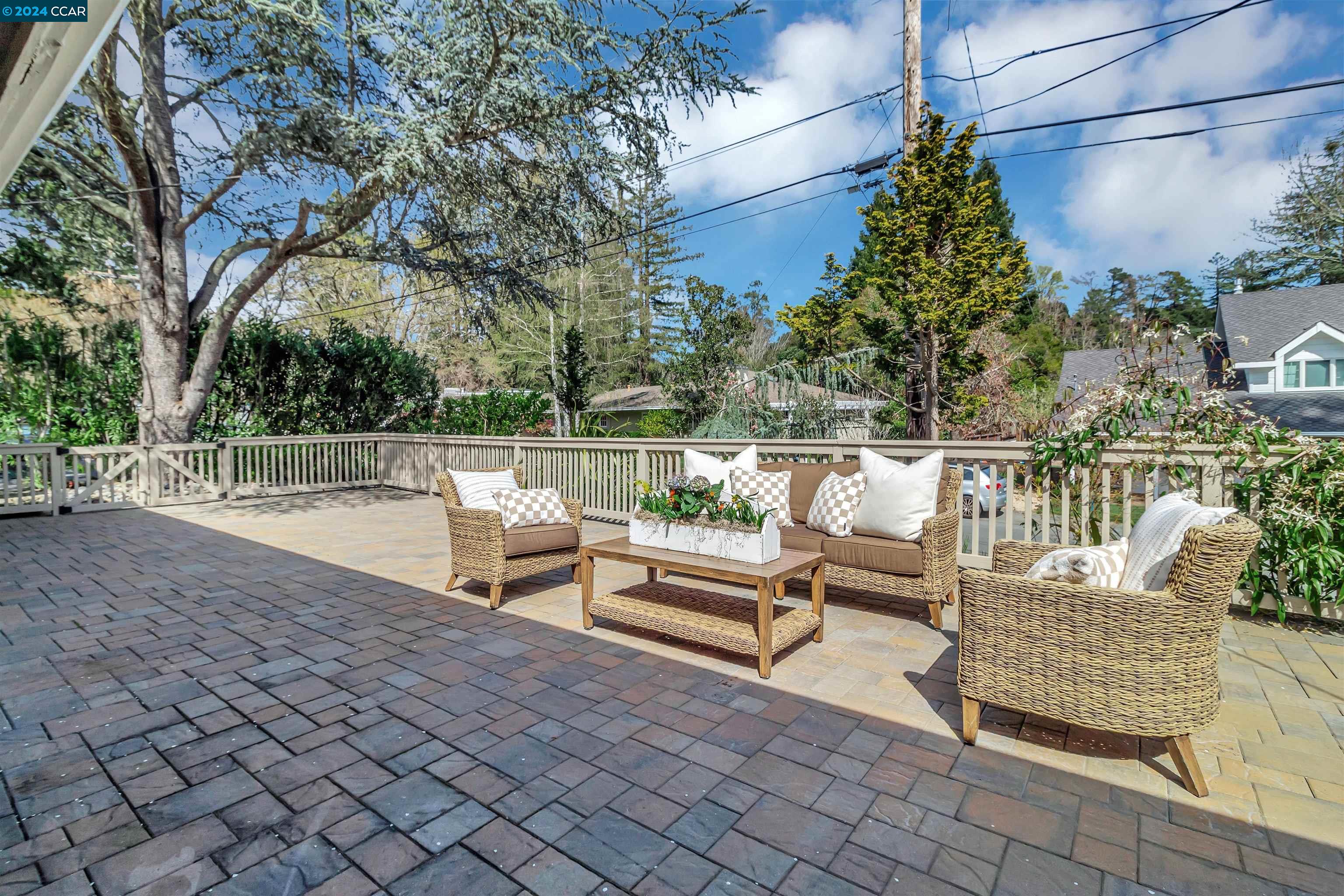 117 Meadow Lane