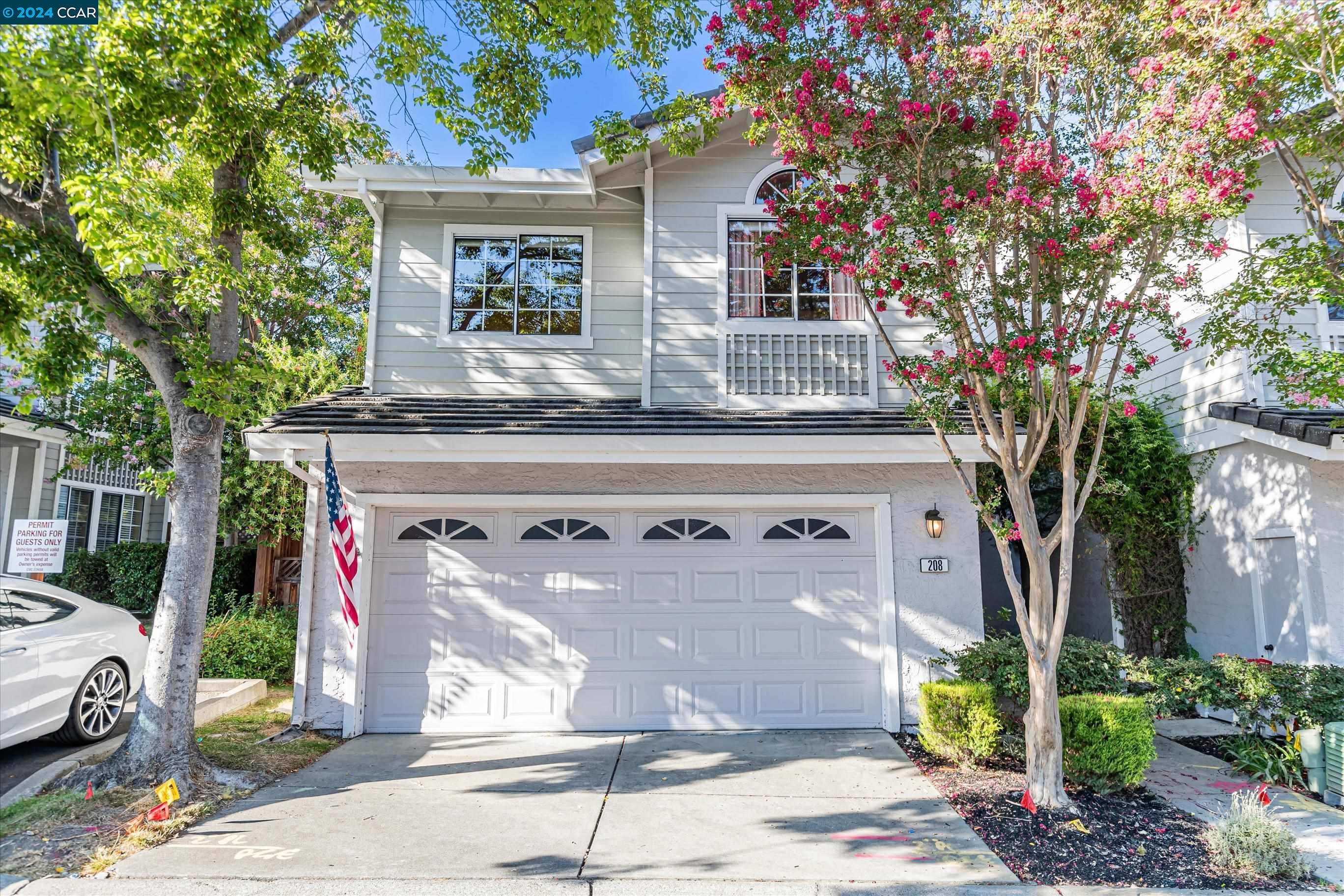 208 Country Meadows Ln