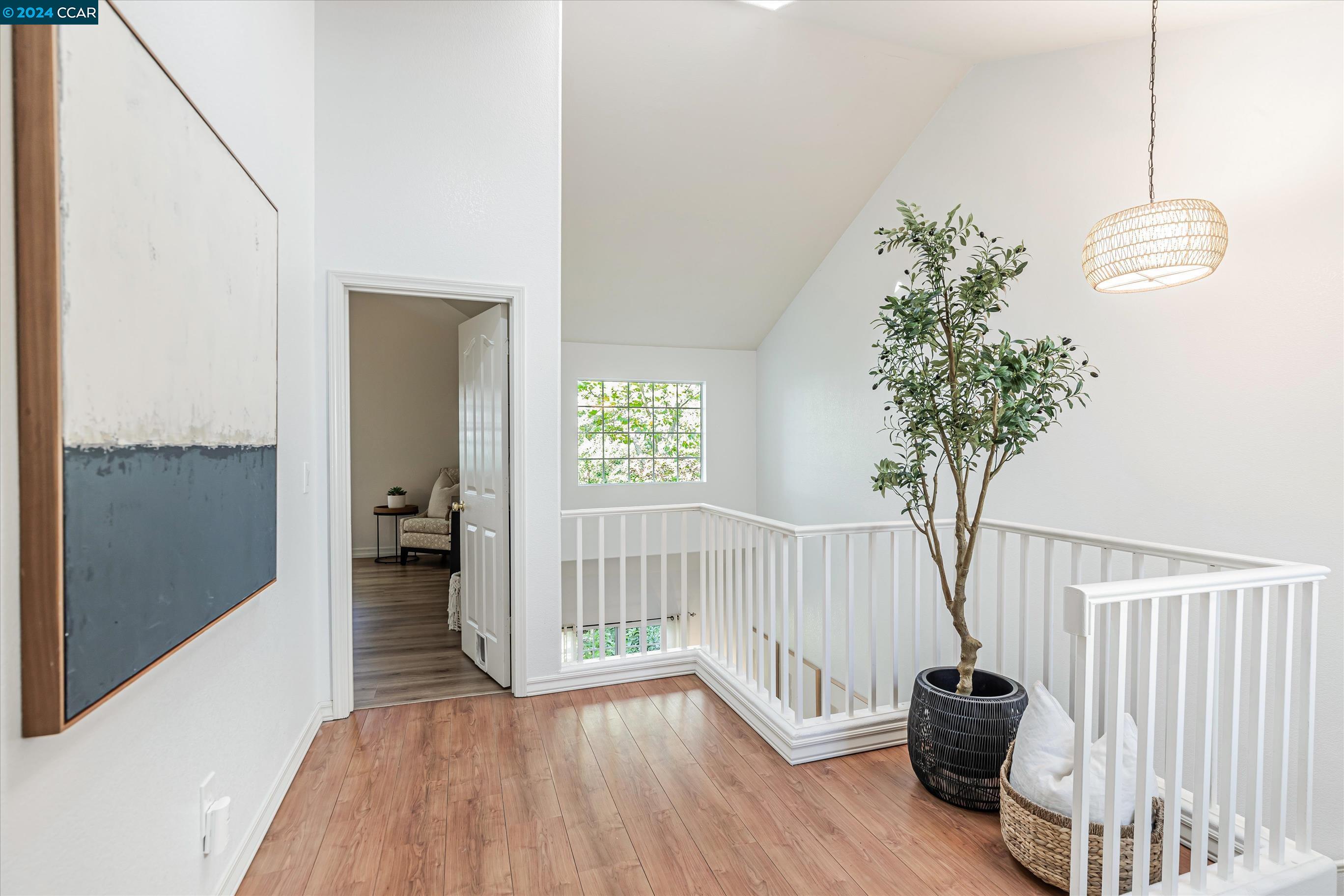 208 Country Meadows Ln