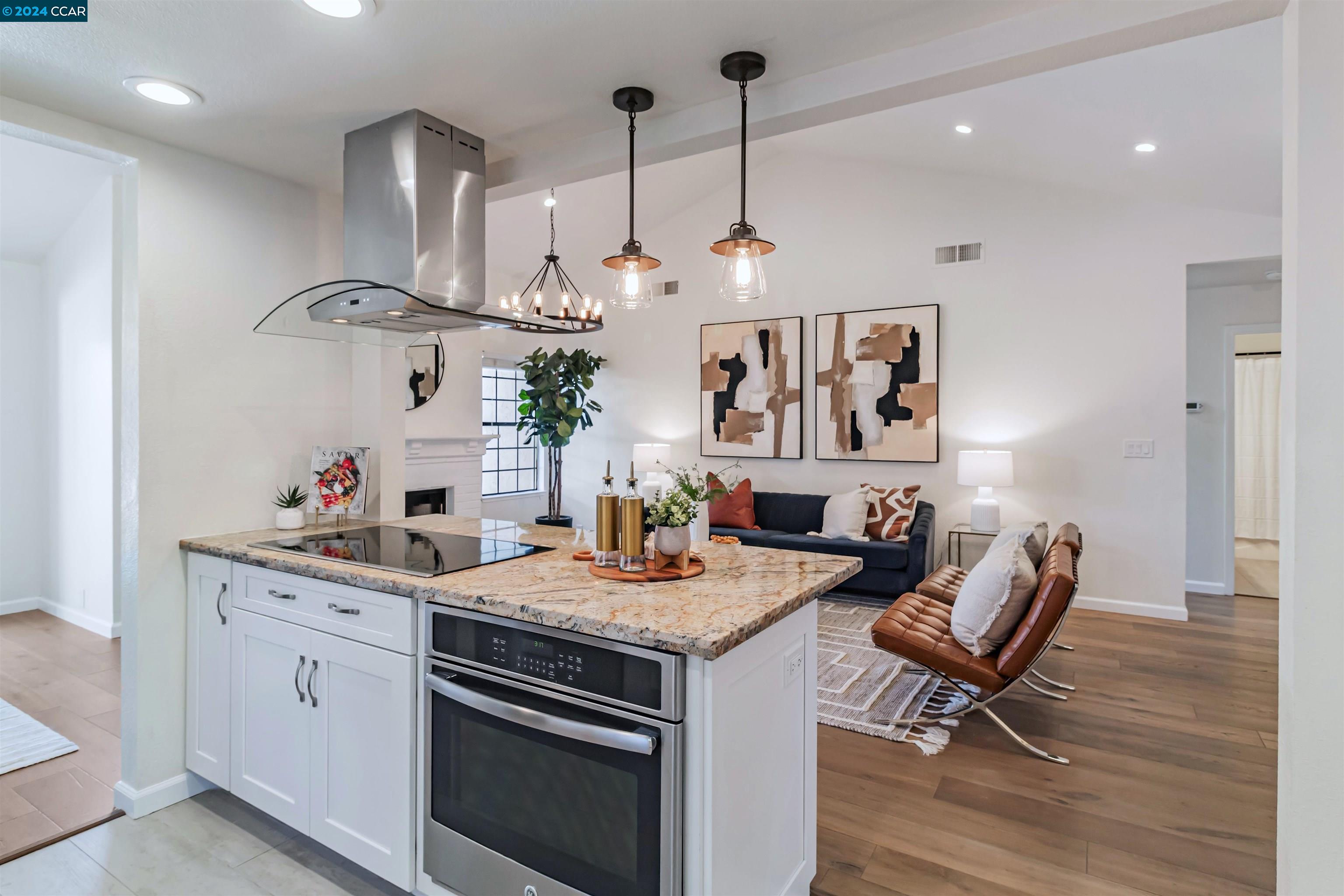 1230 Sunshine Cir
