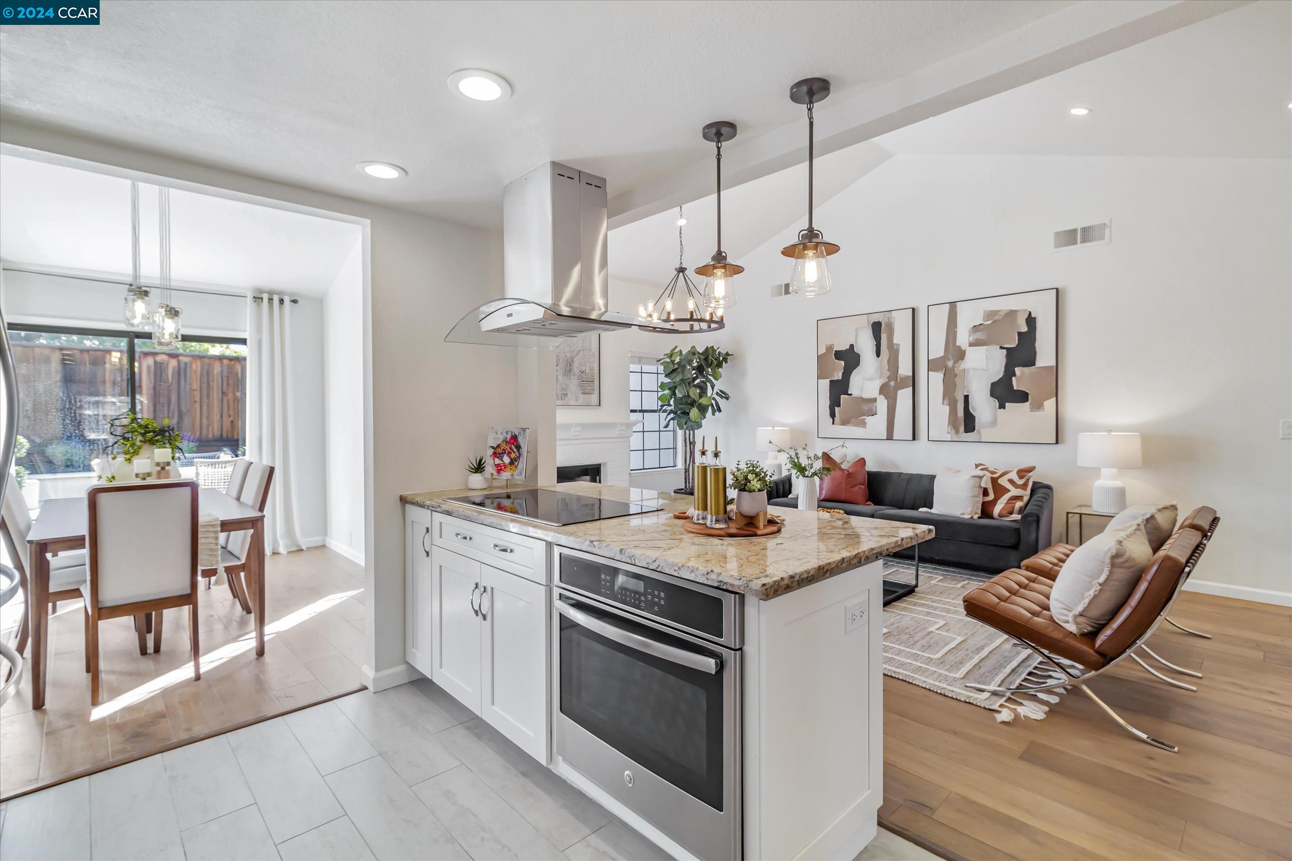 1230 Sunshine Cir