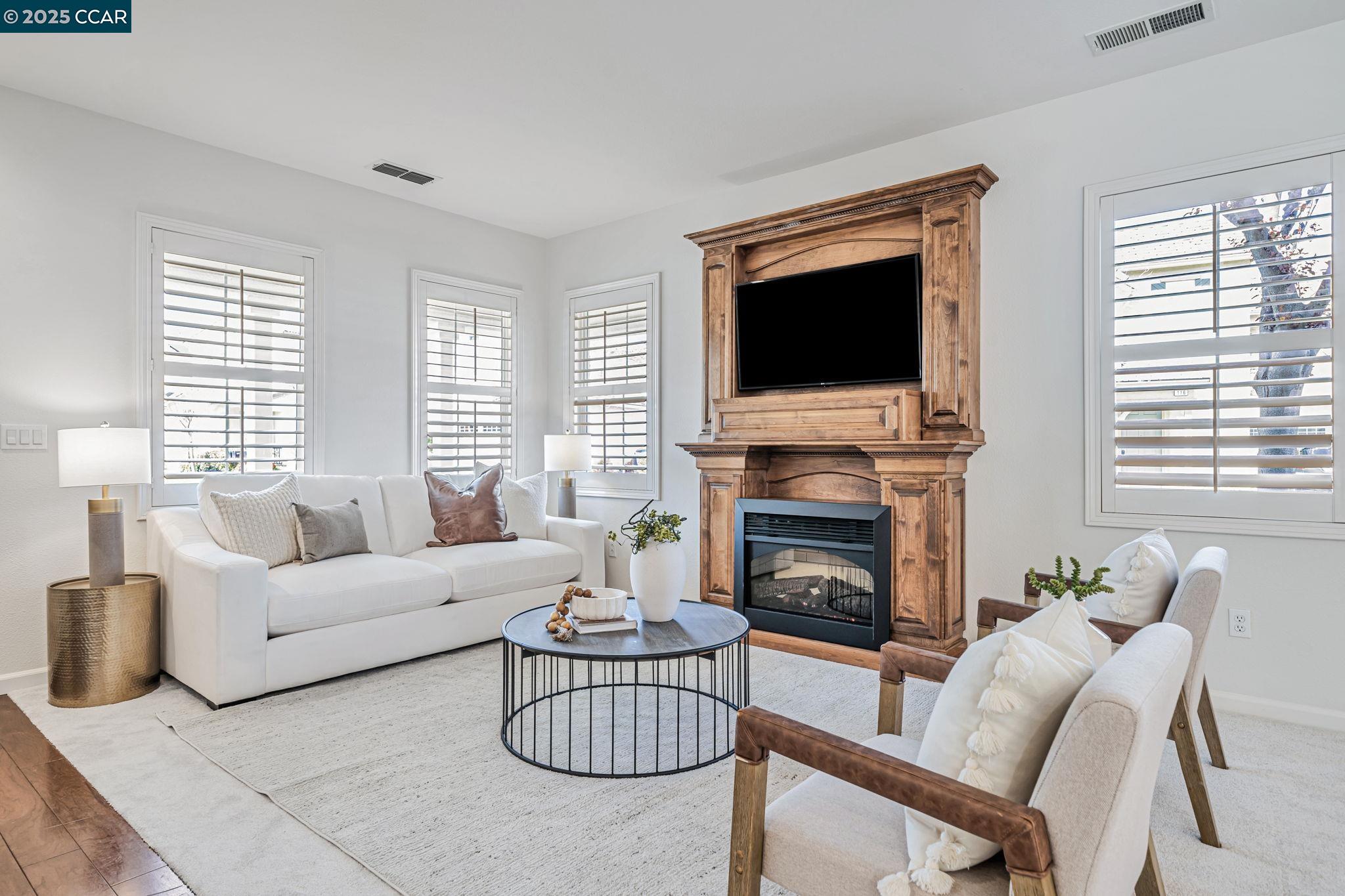 115 Center Ct