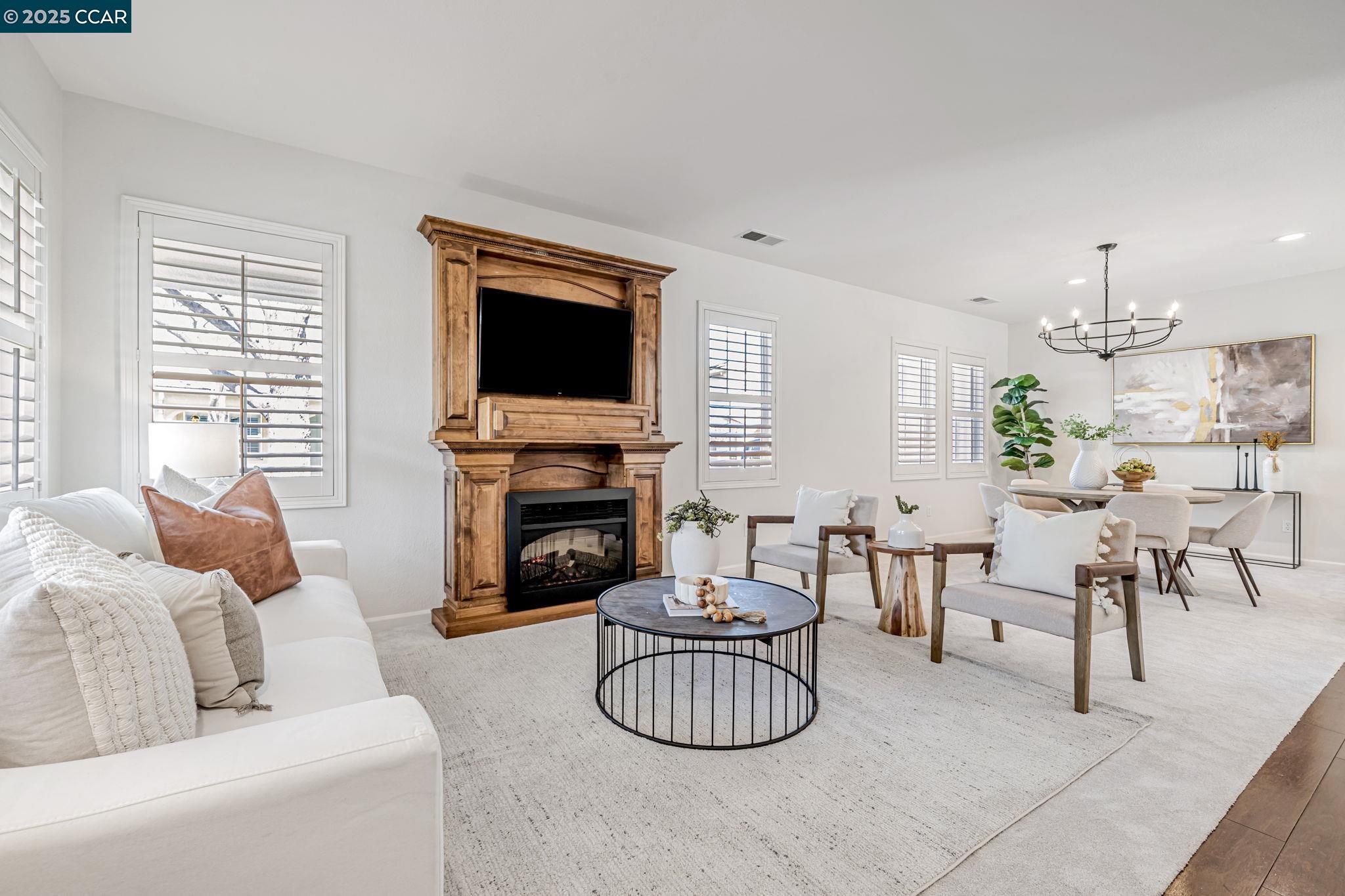 115 Center Ct