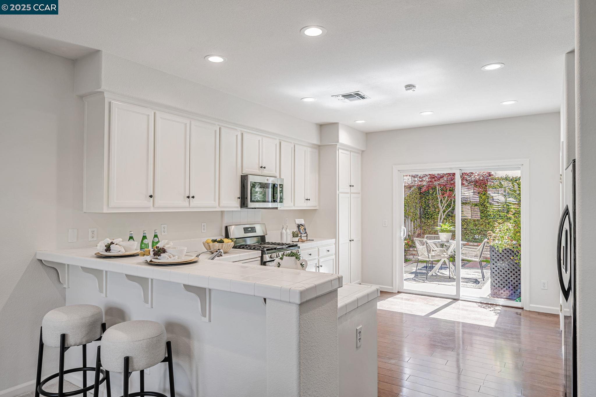 115 Center Ct