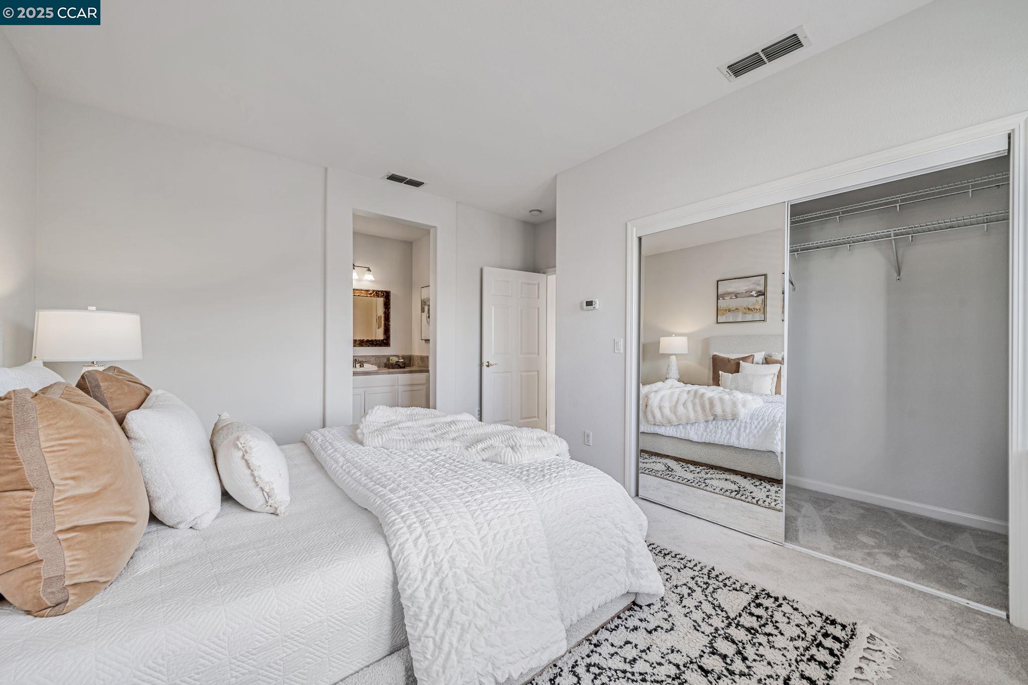 115 Center Ct