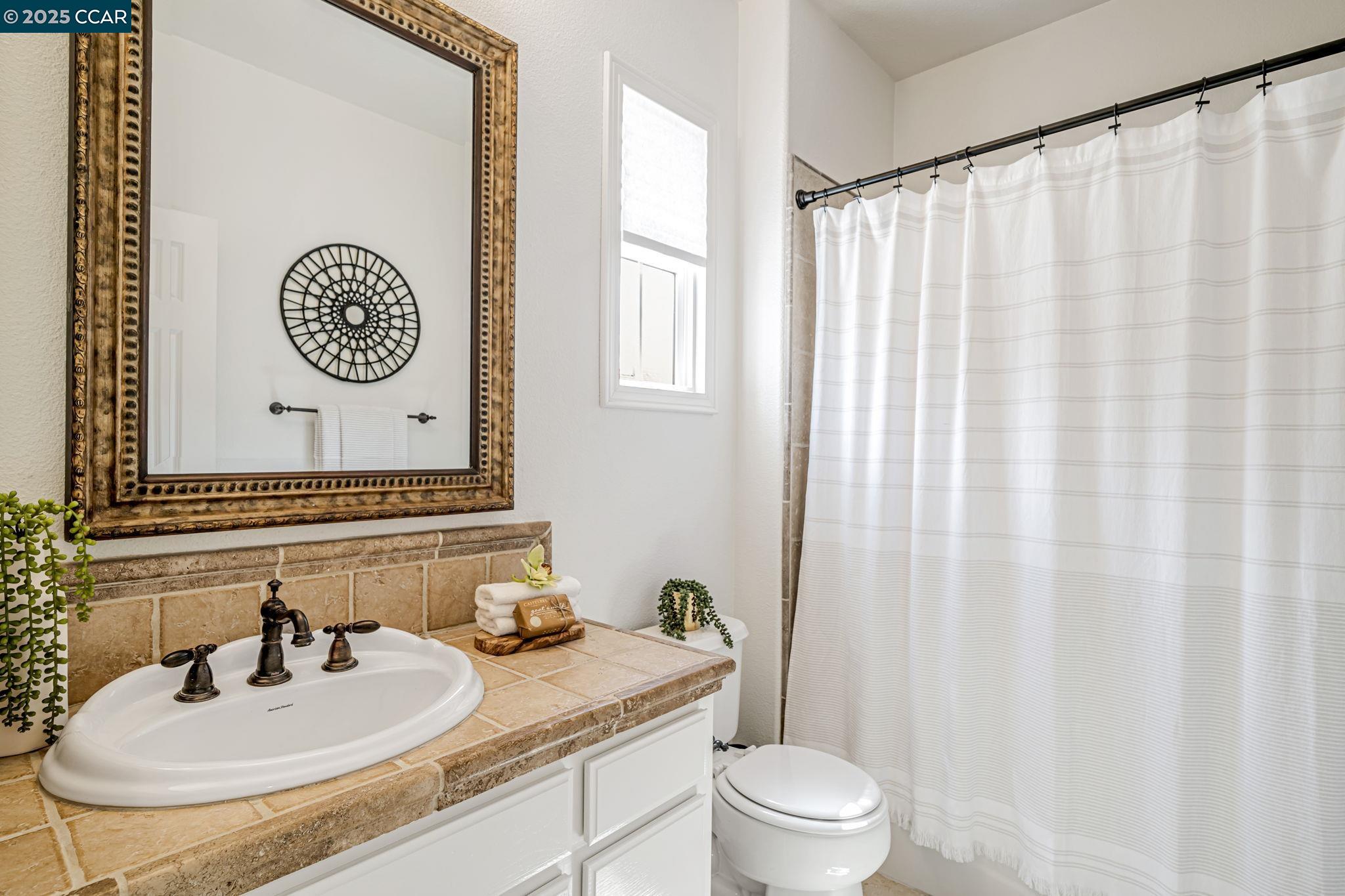 115 Center Ct