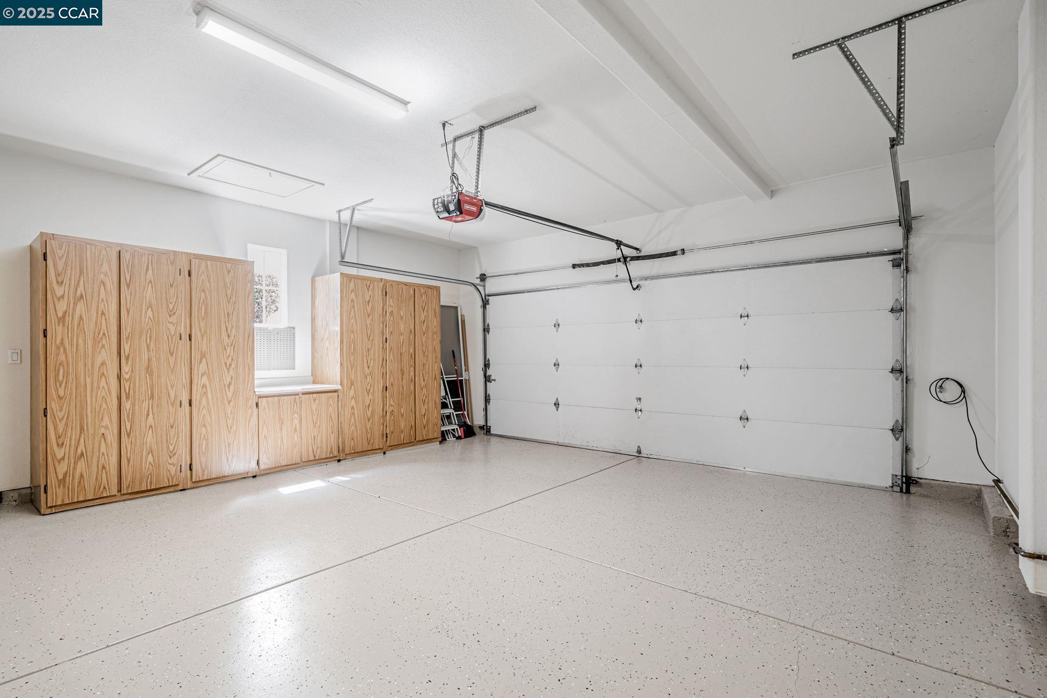 115 Center Ct