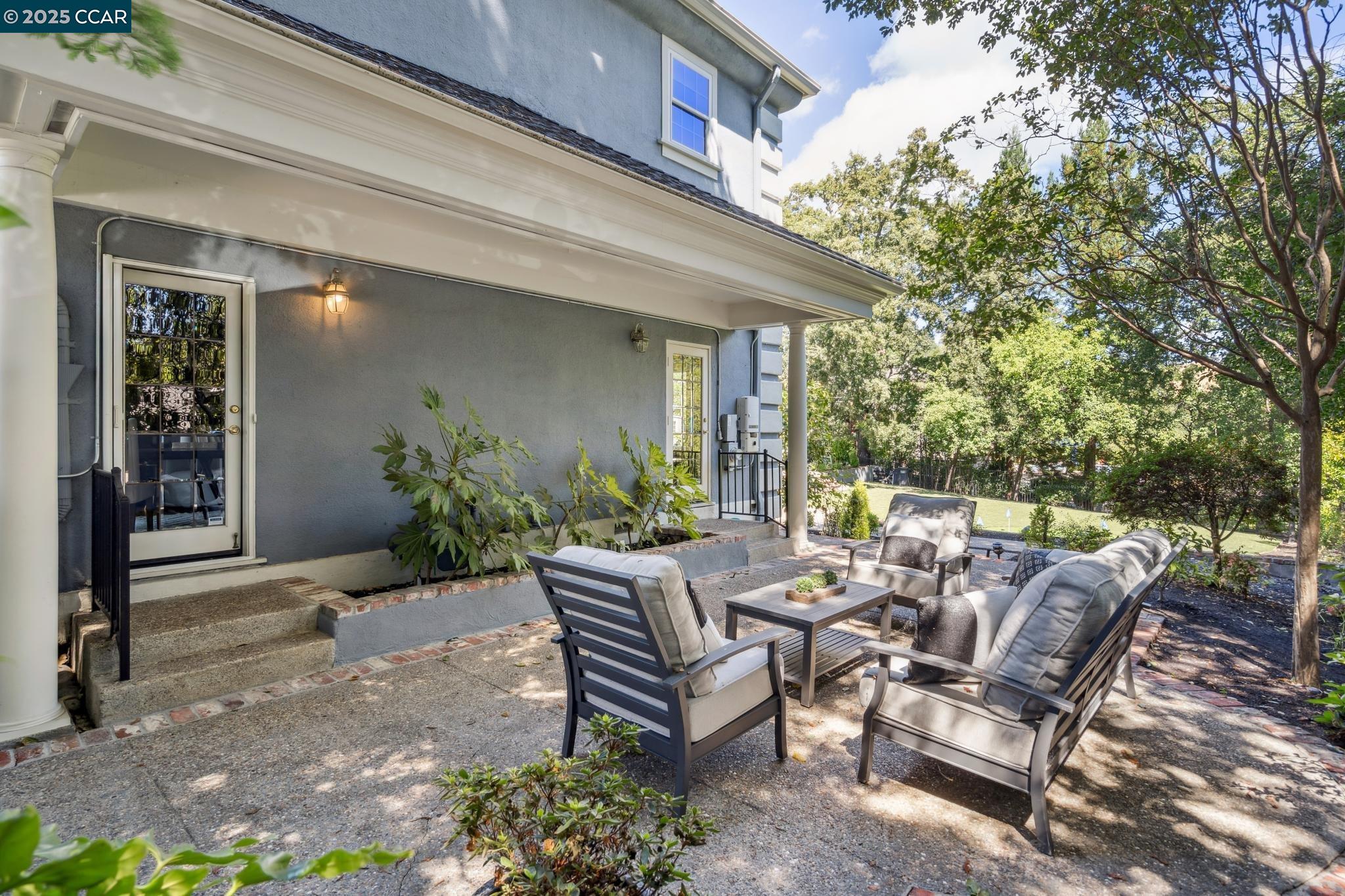 2398 Ironwood Pl