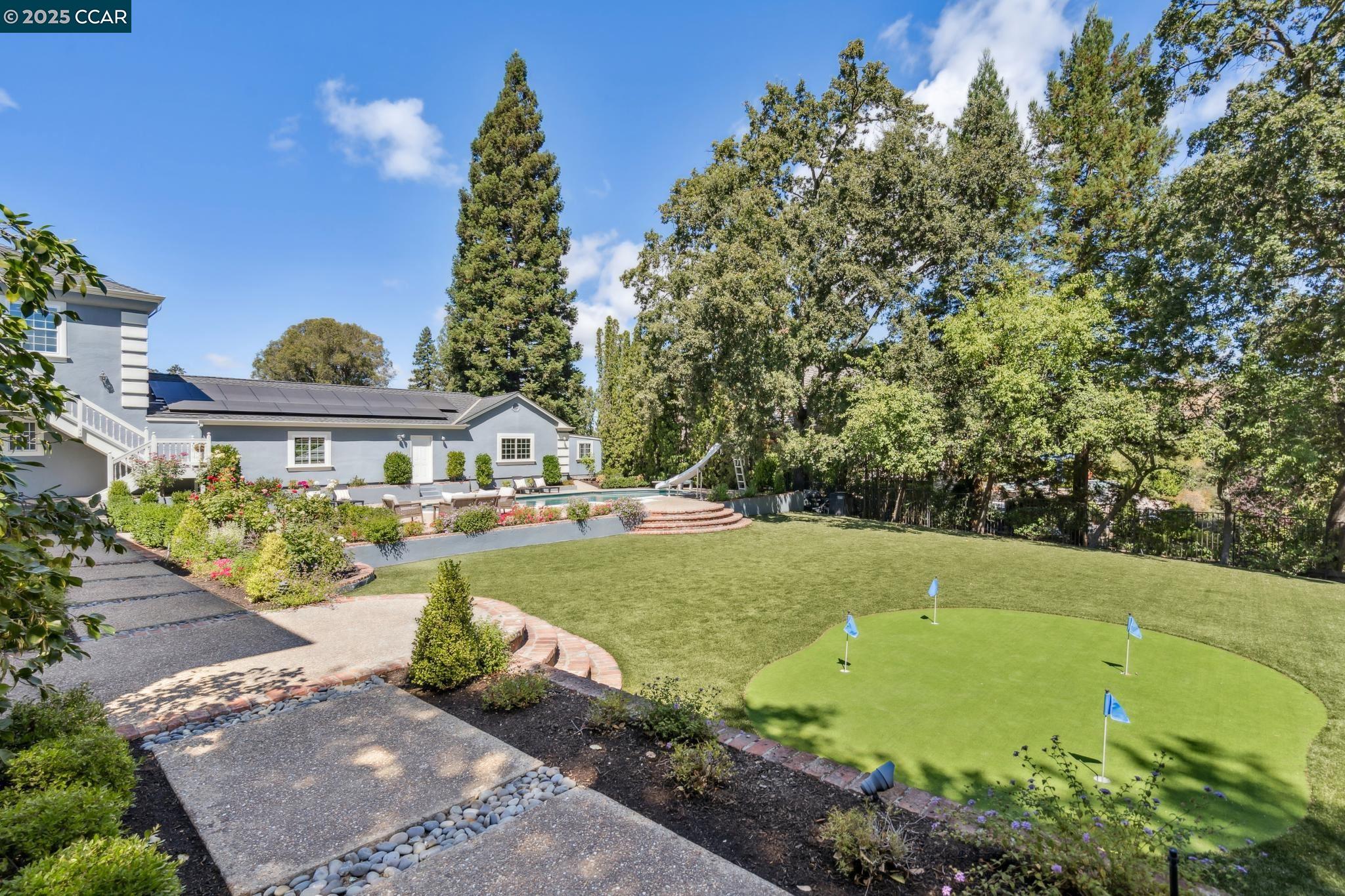 2398 Ironwood Pl