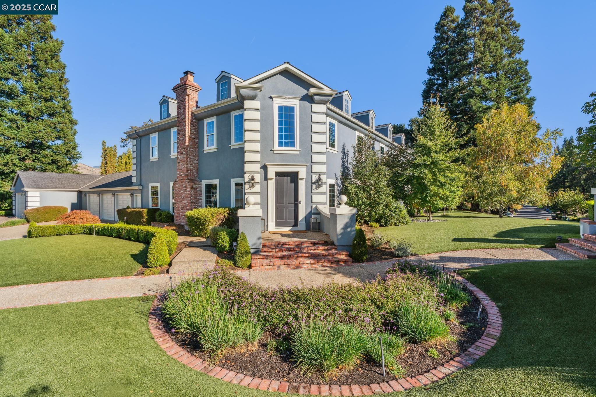 2398 Ironwood Pl