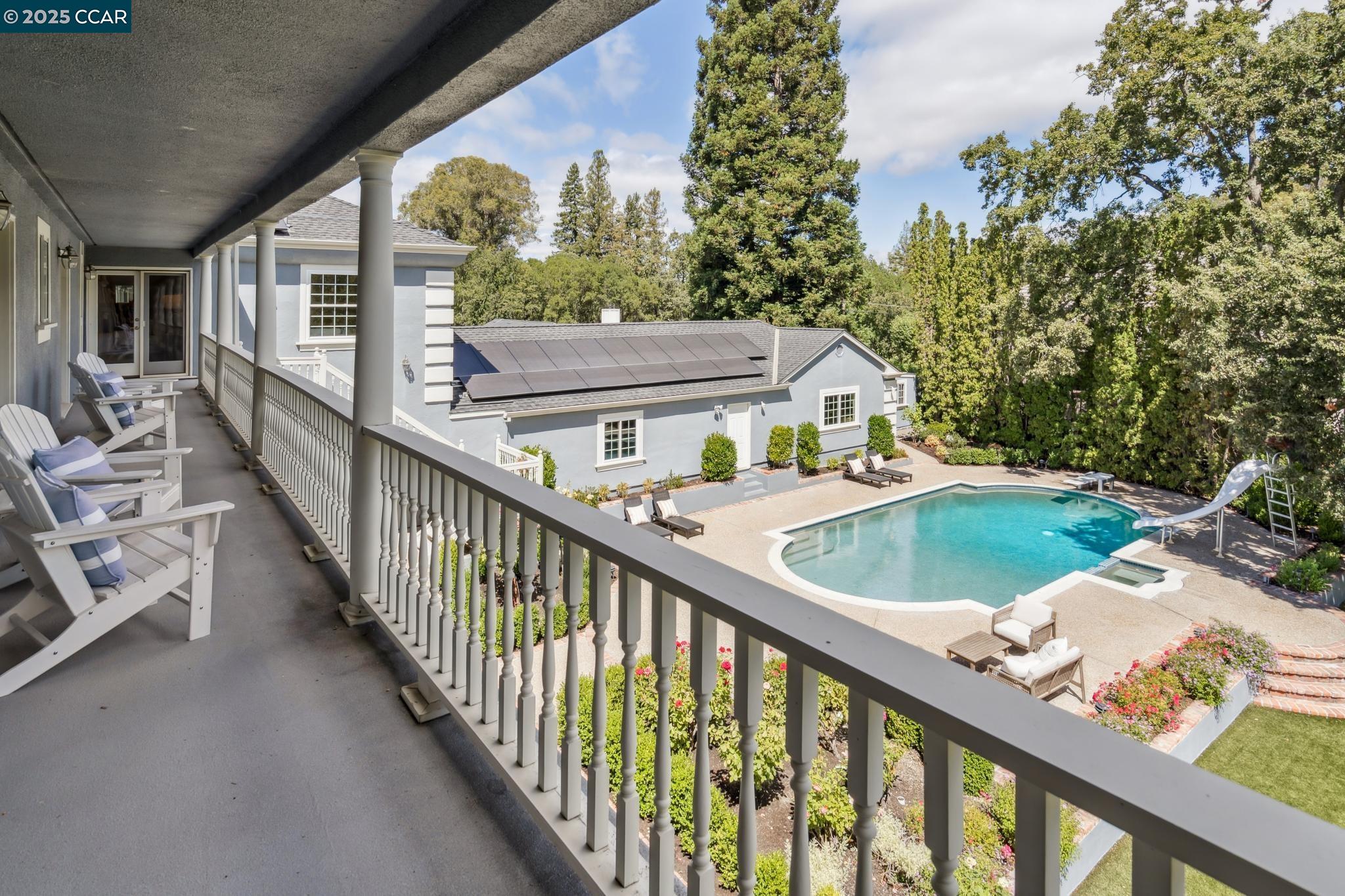 2398 Ironwood Pl