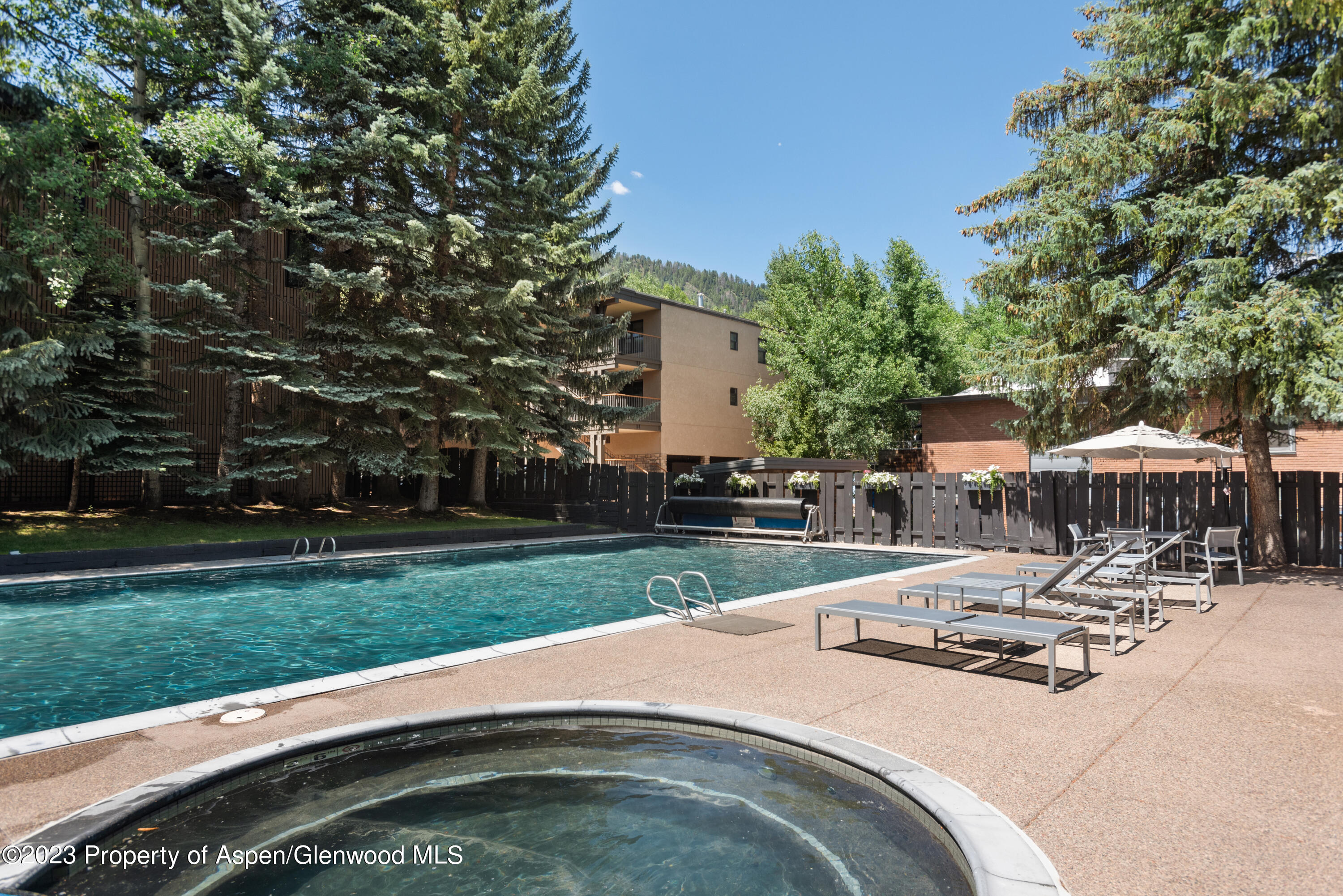 1034 E Cooper Avenue Unit: 10