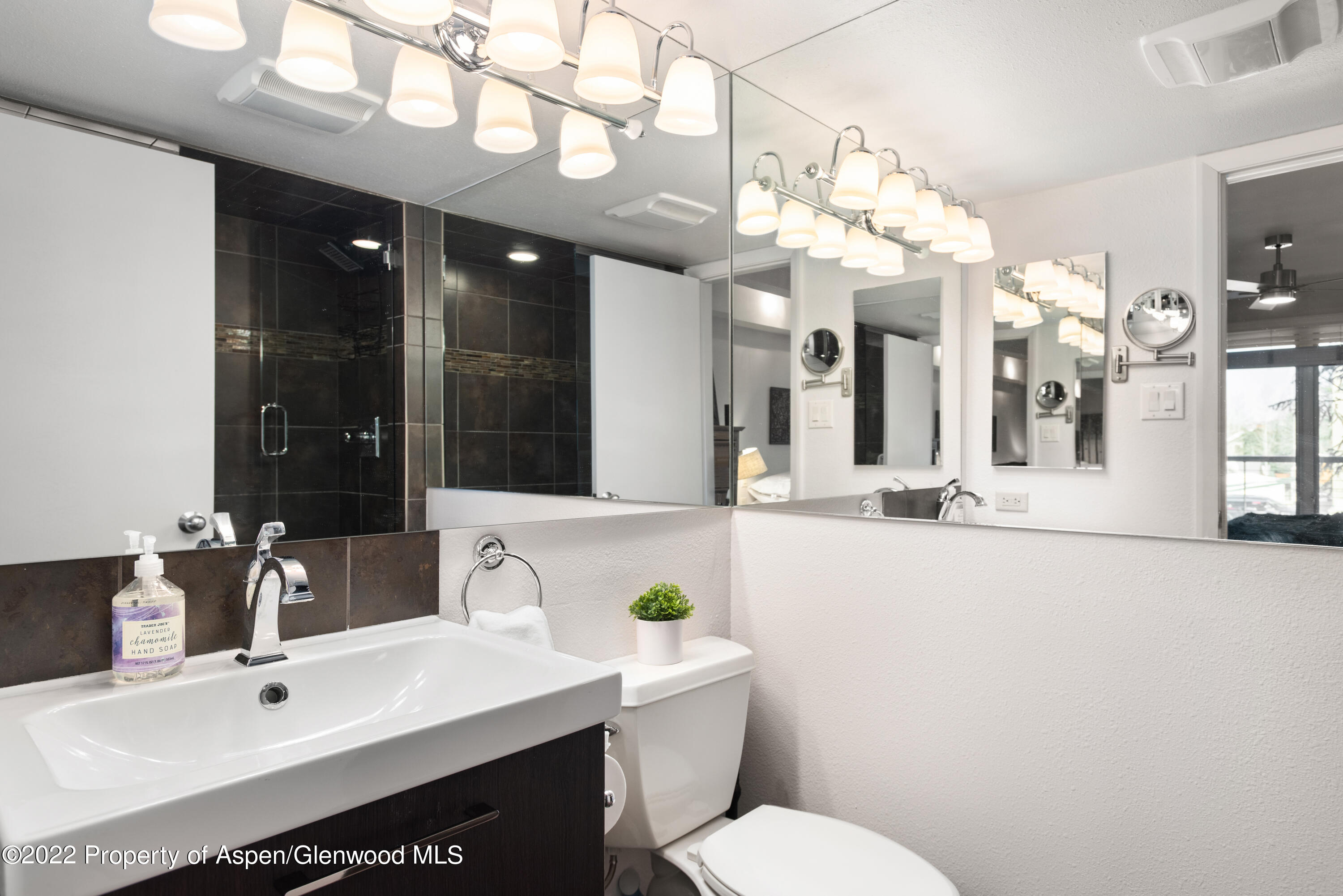 1034 E Cooper Avenue Unit: 10