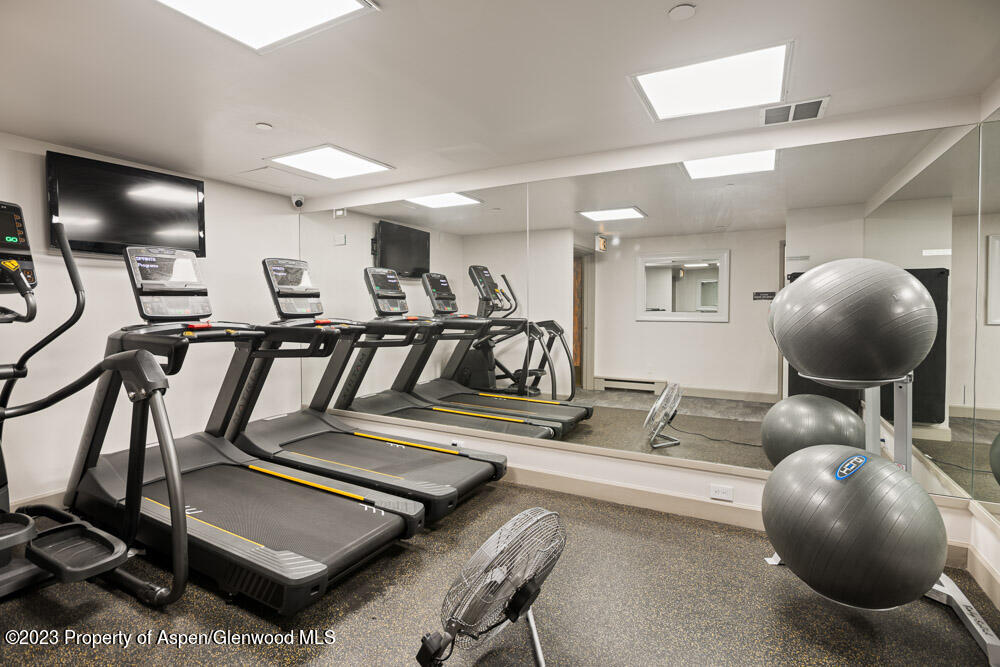 617 E Cooper Avenue Unit: 223