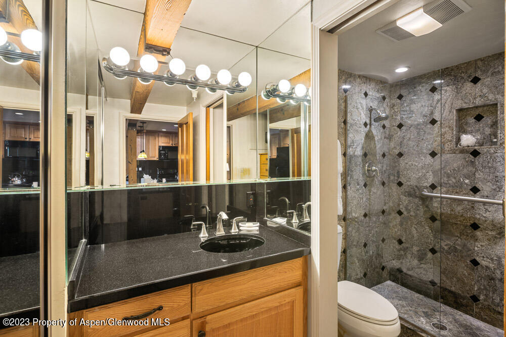 617 E Cooper Avenue Unit: 223