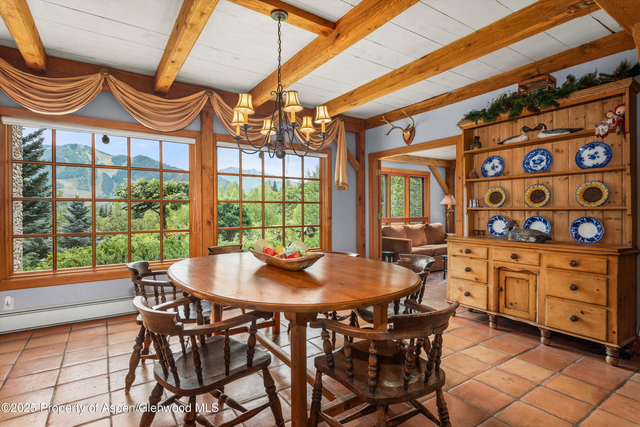 927 Red Mountain Road