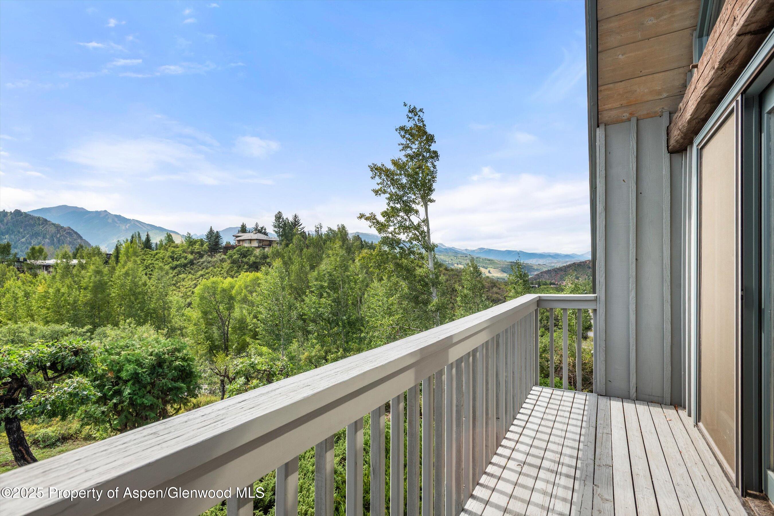 927 Red Mountain Road