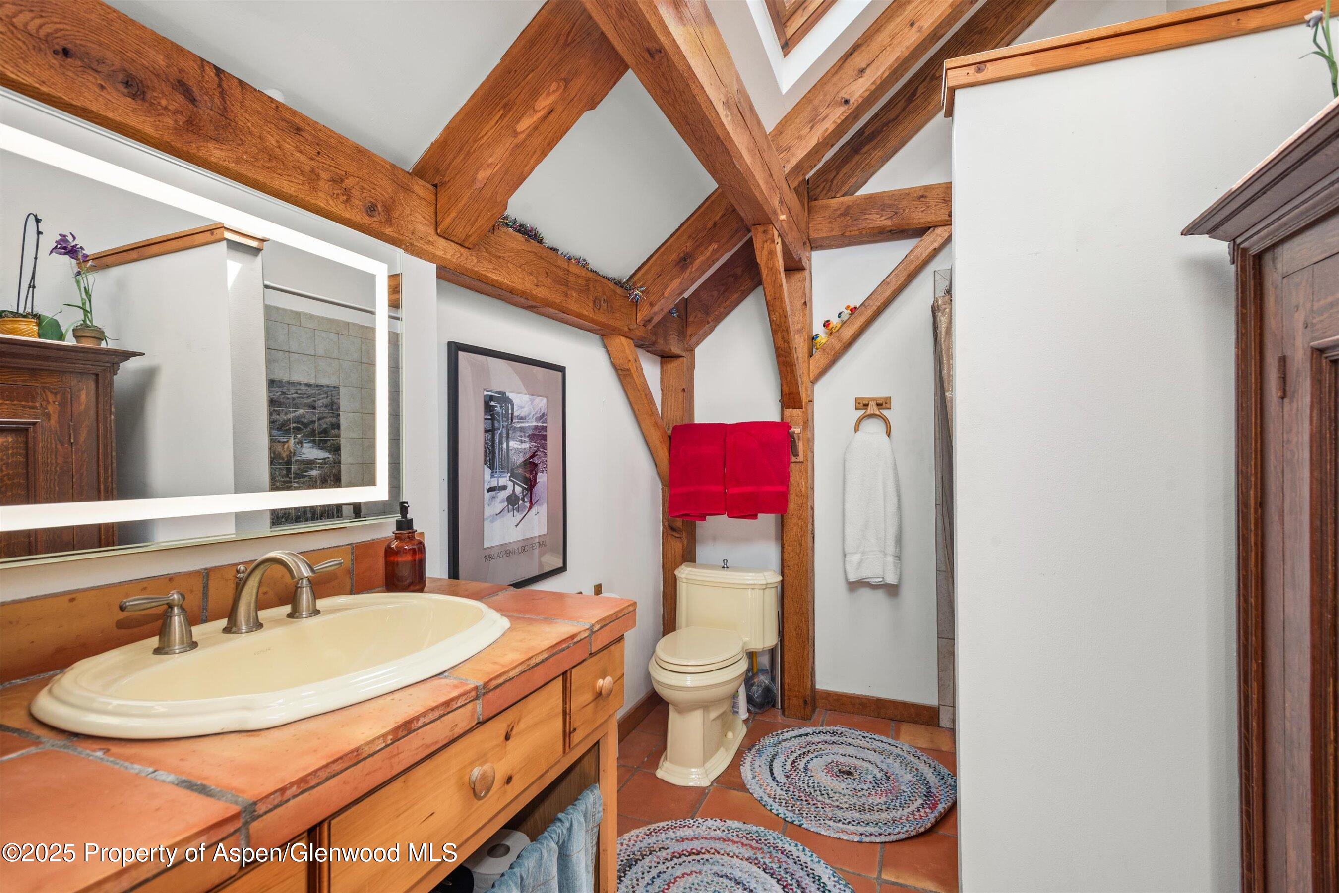 927 Red Mountain Road