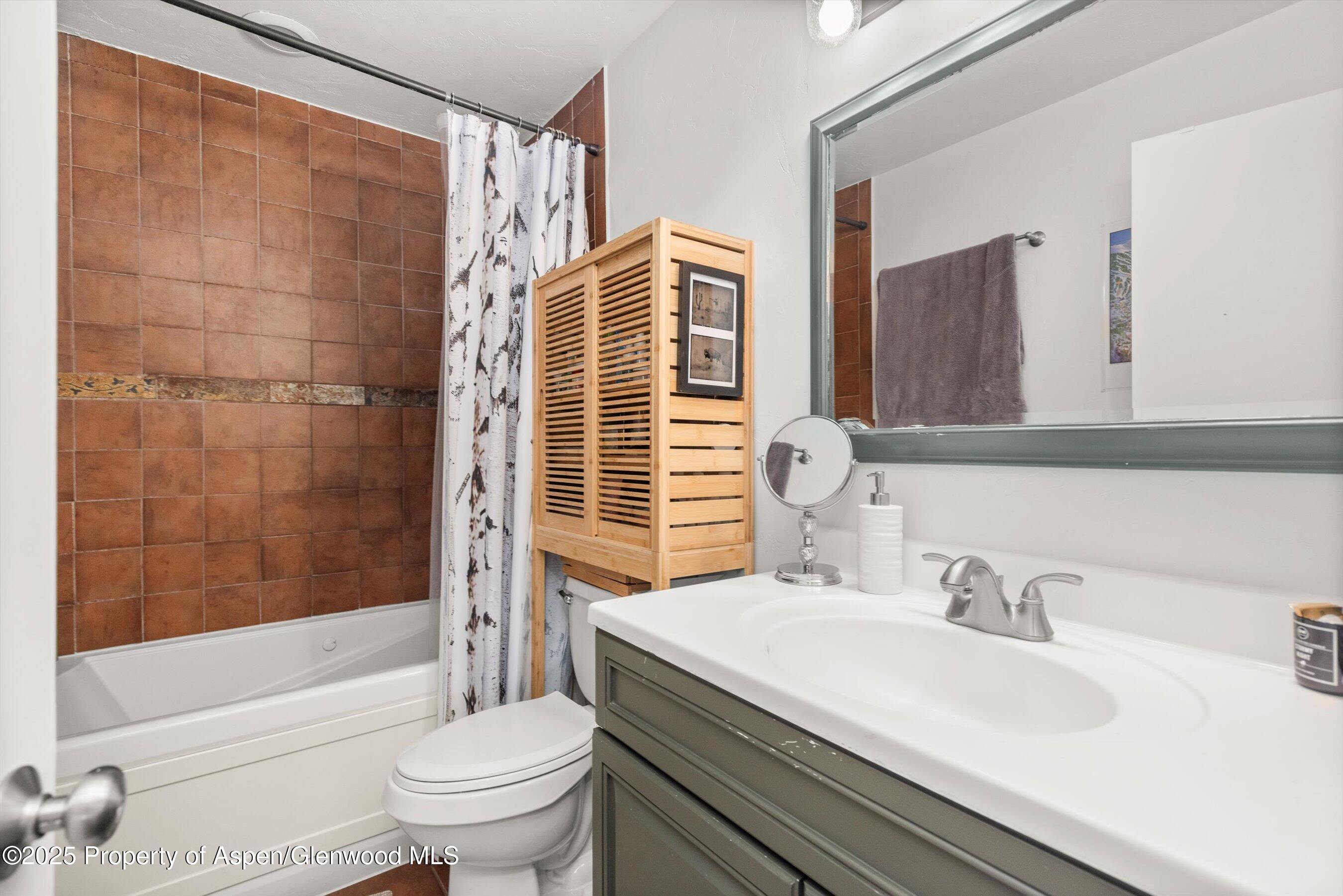 326 Midland Avenue 308