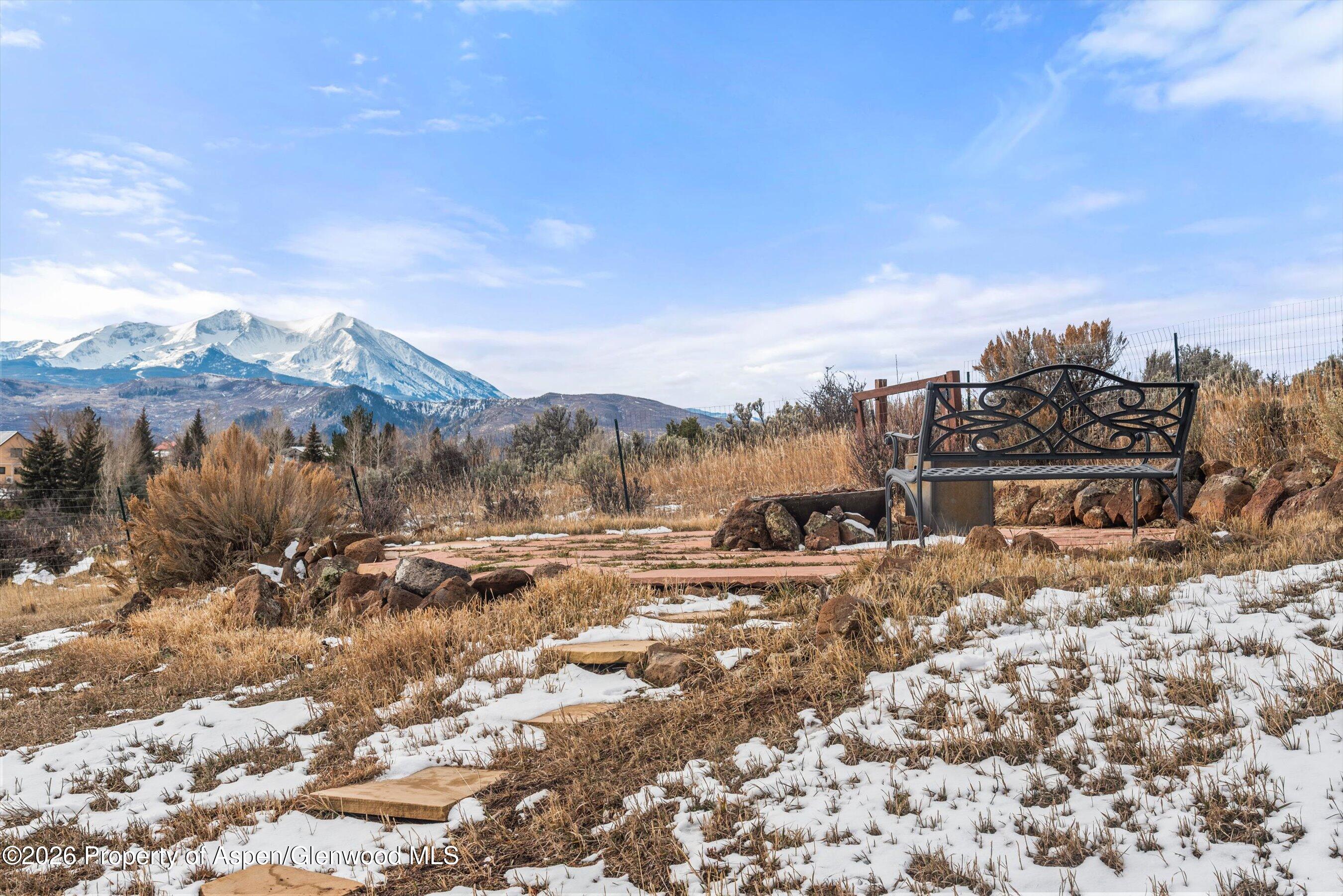 124 Deer Trail Avenue