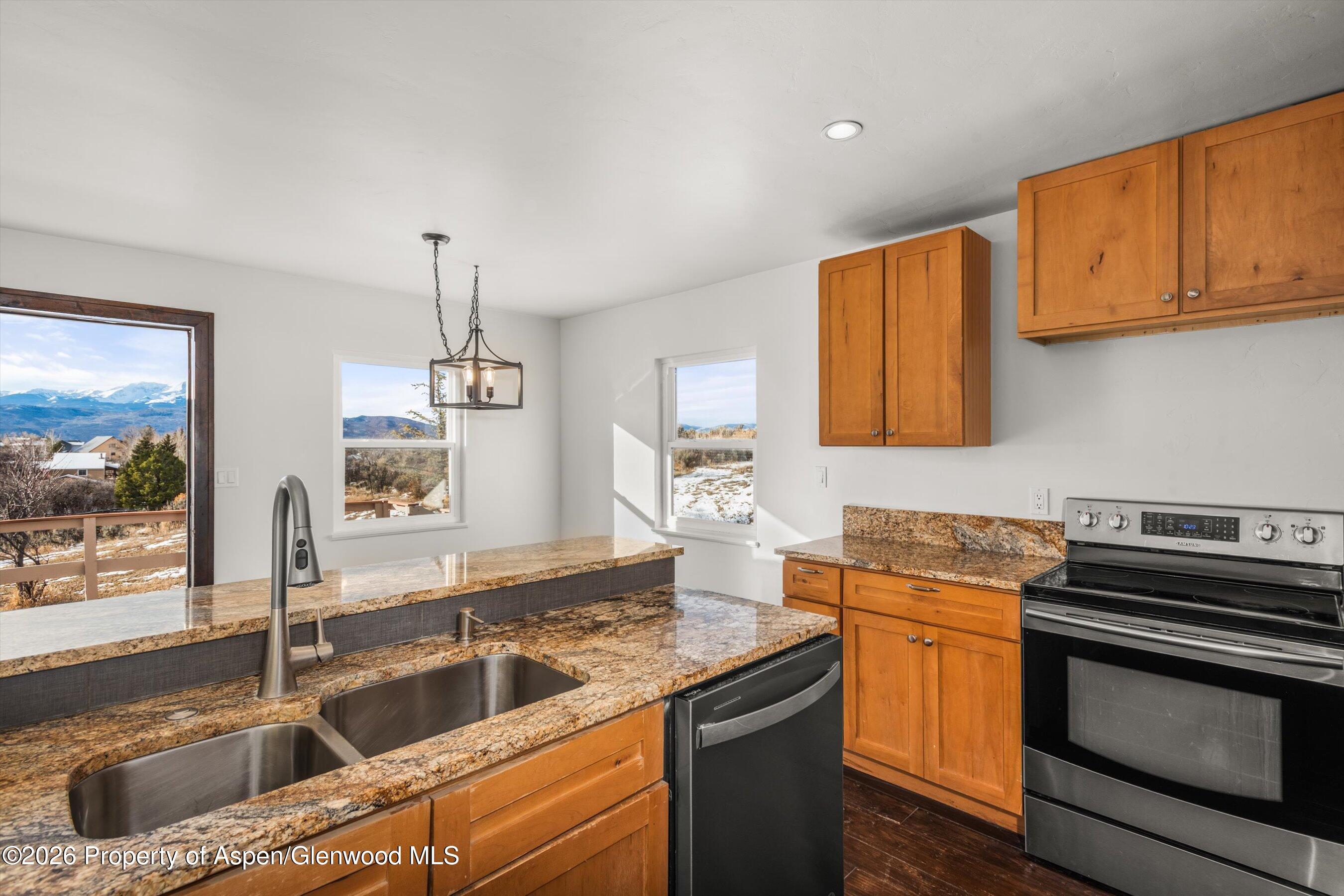 124 Deer Trail Avenue