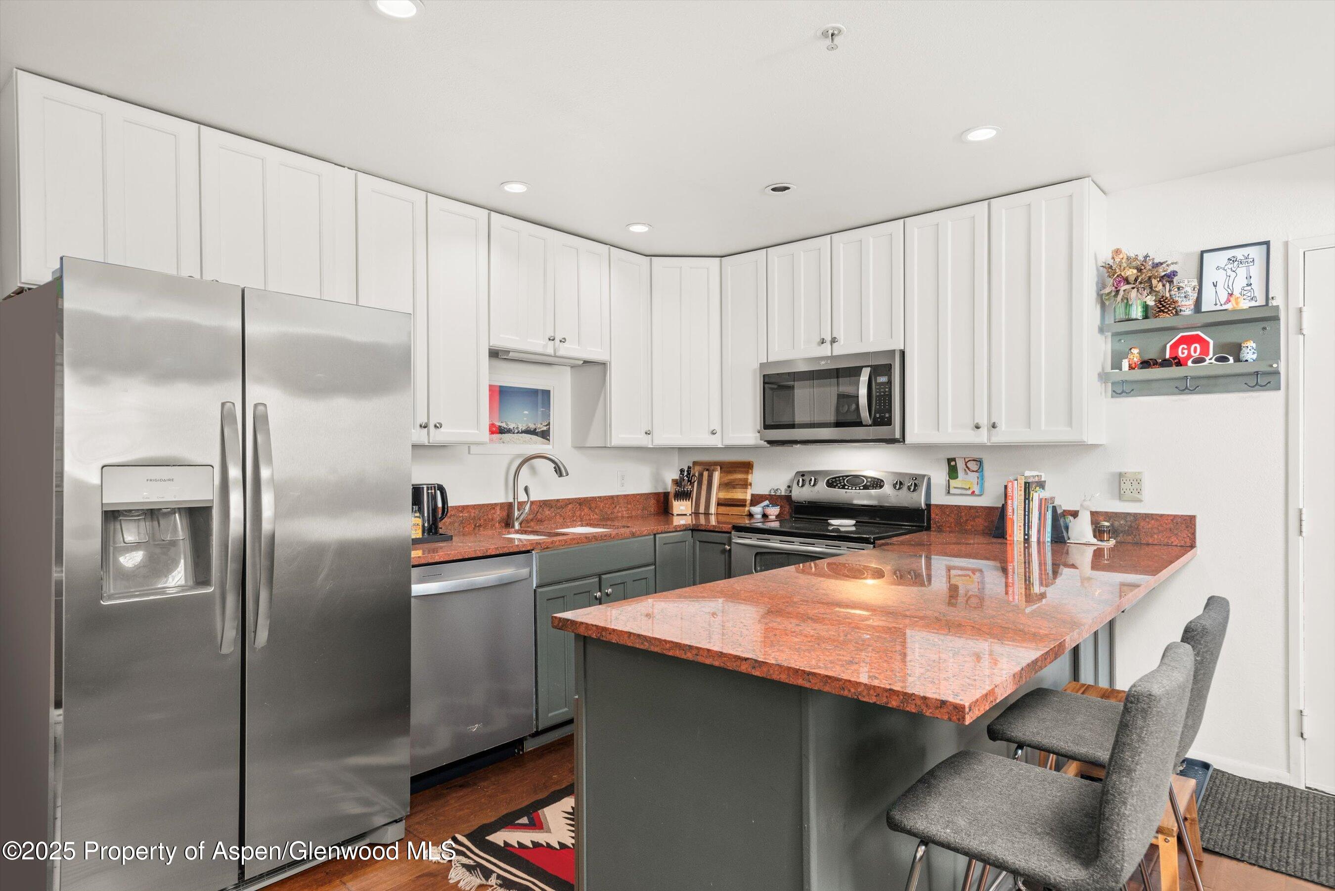 326 Midland Avenue 308