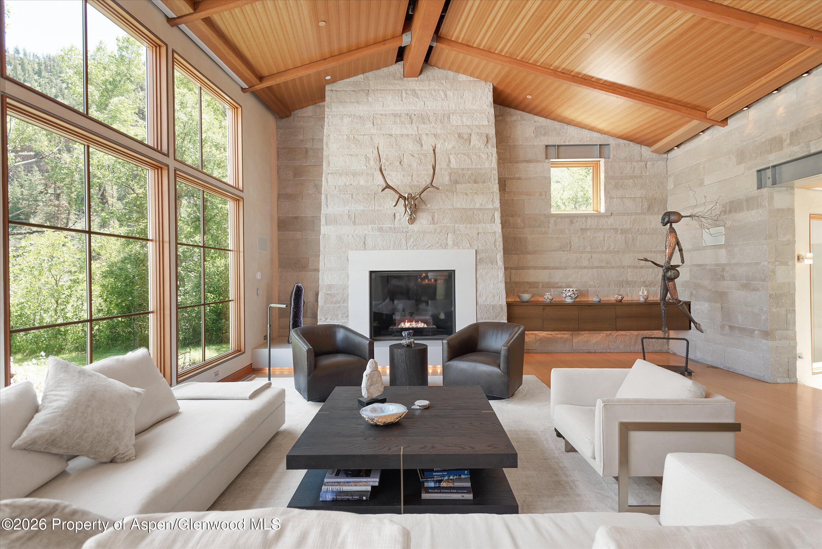 2556 Lower River Road