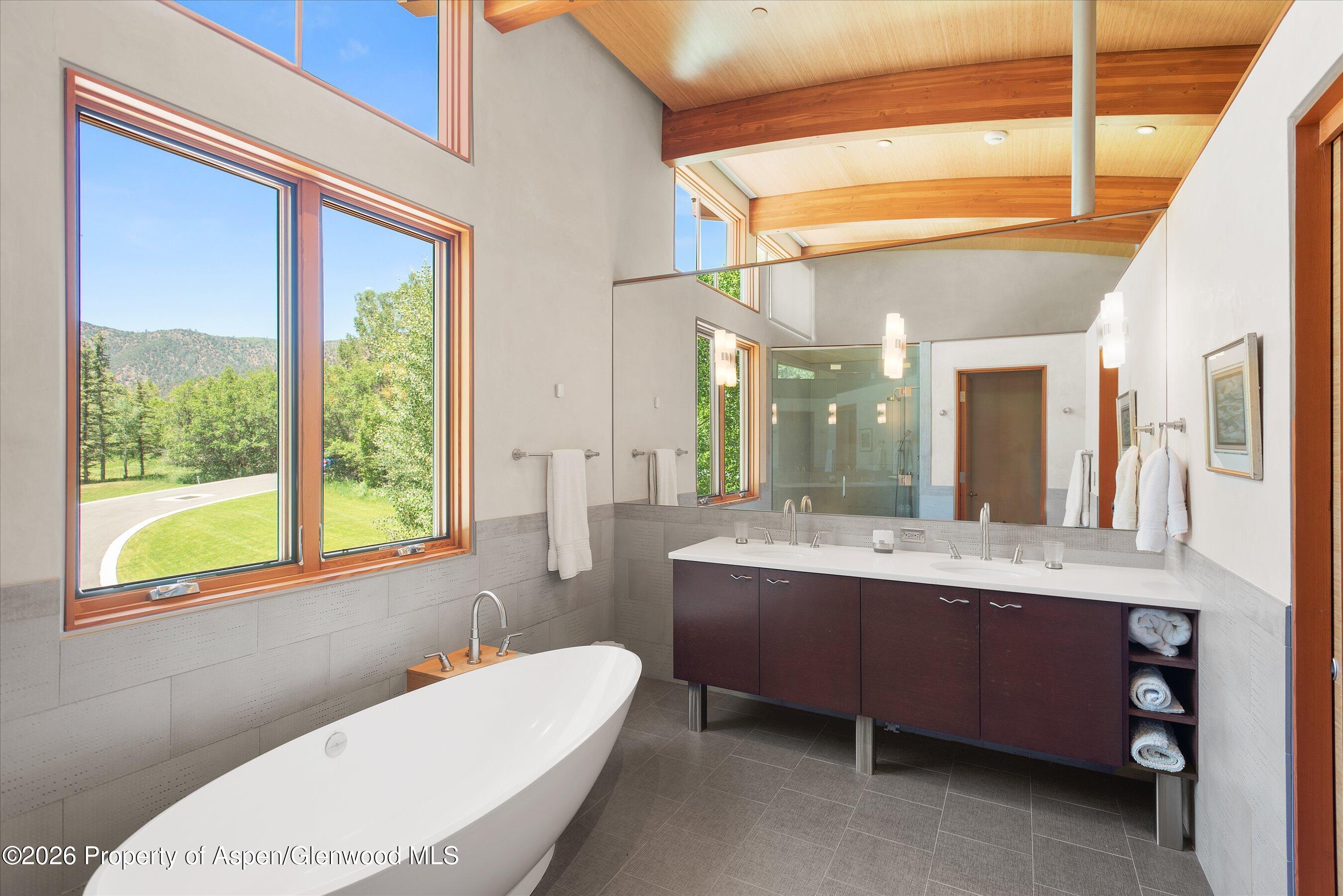 2556 Lower River Road