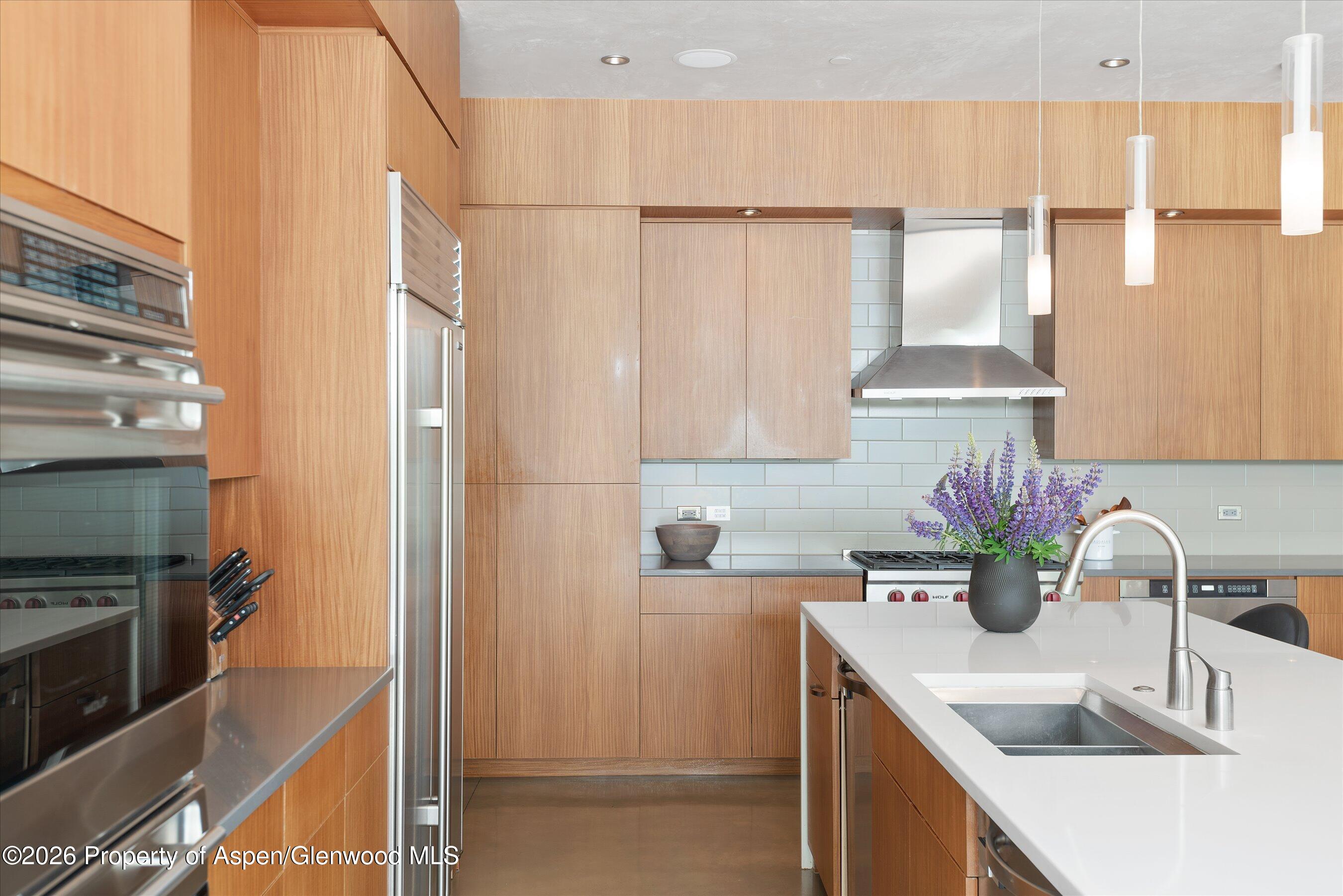 2556 Lower River Road