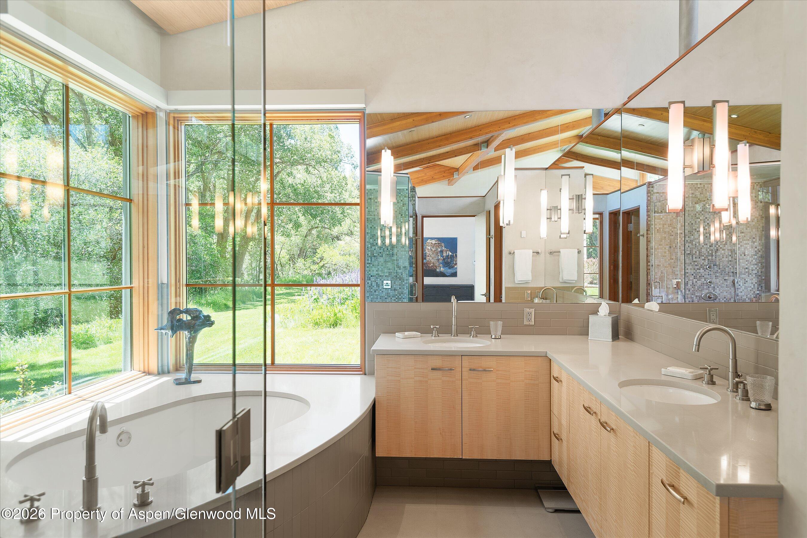 2556 Lower River Road