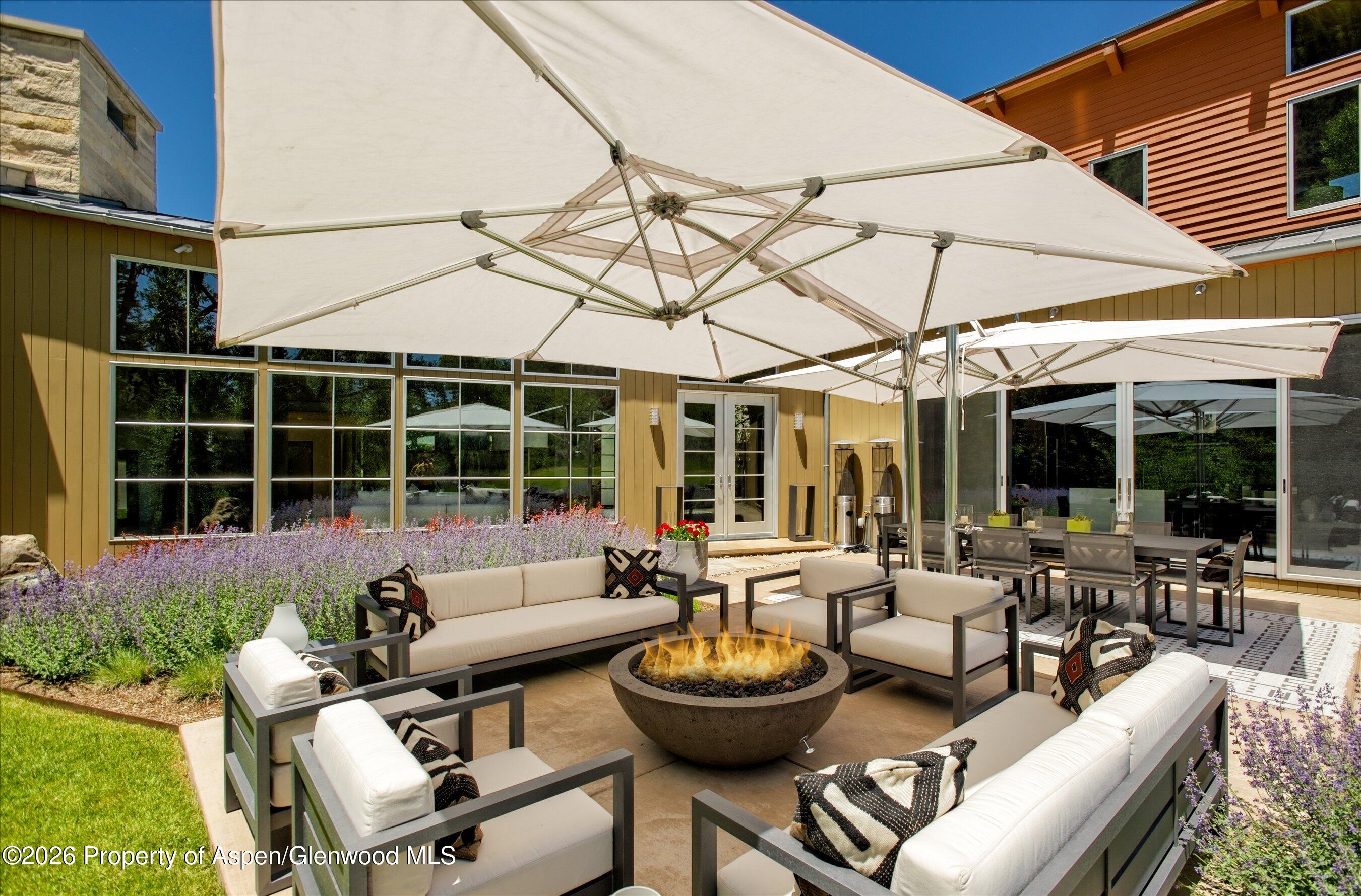 2556 Lower River Road