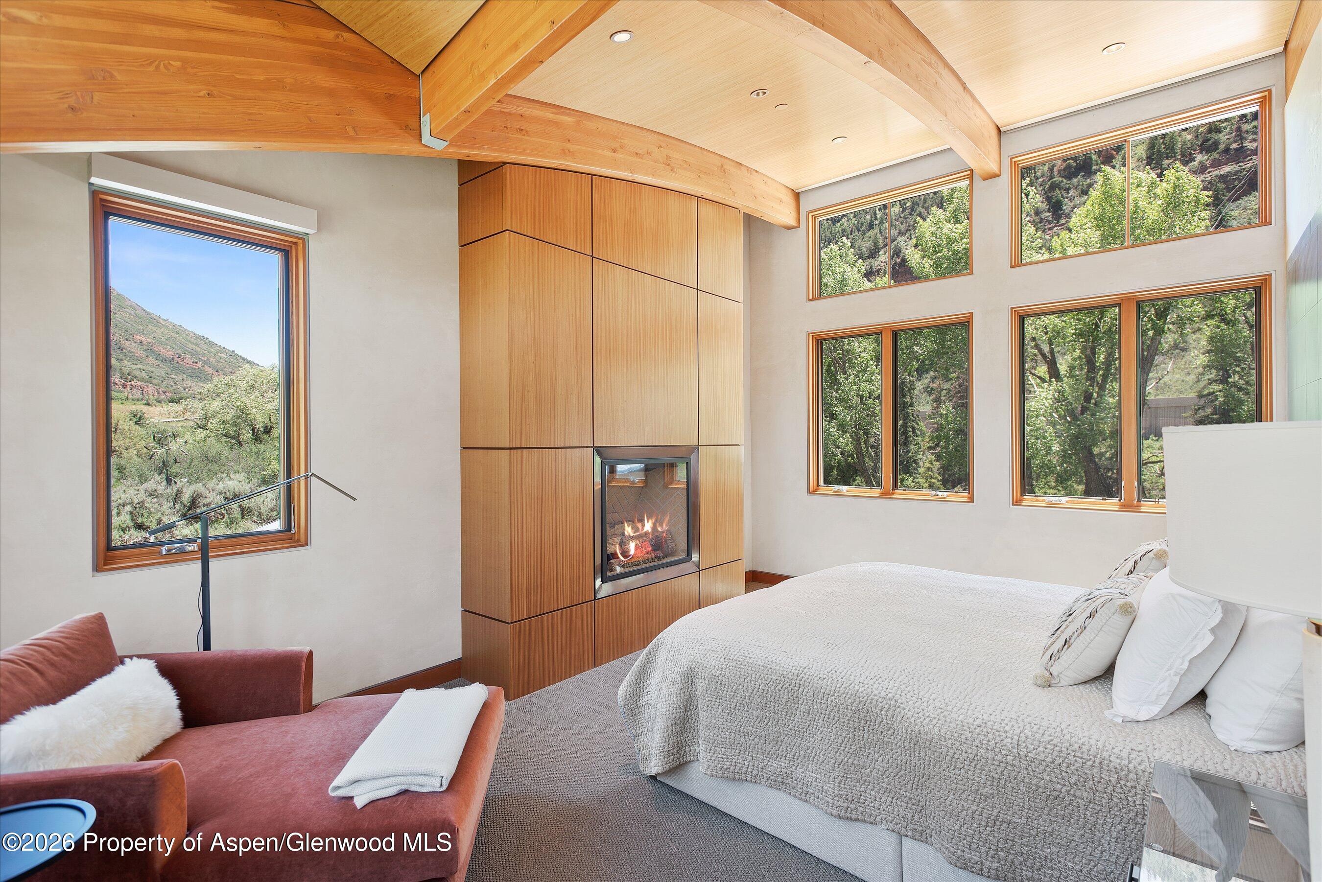 2556 Lower River Road