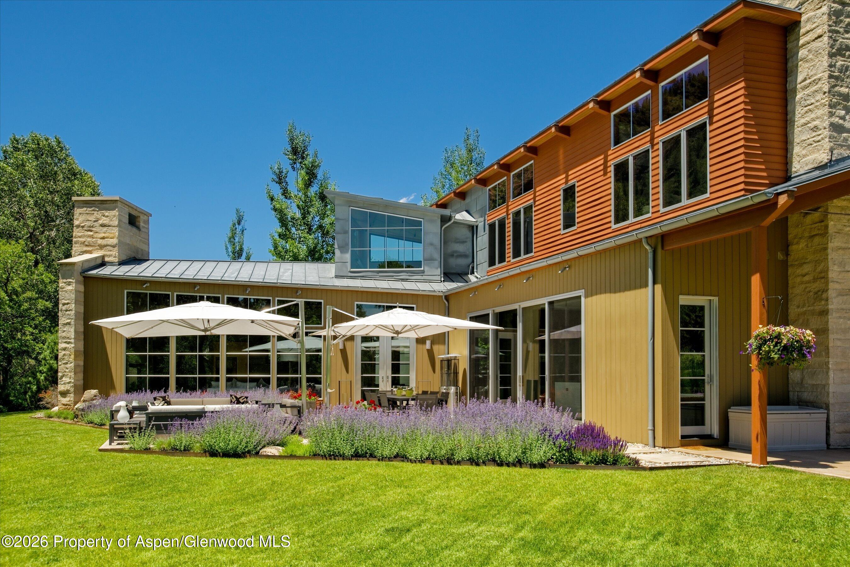 2556 Lower River Road