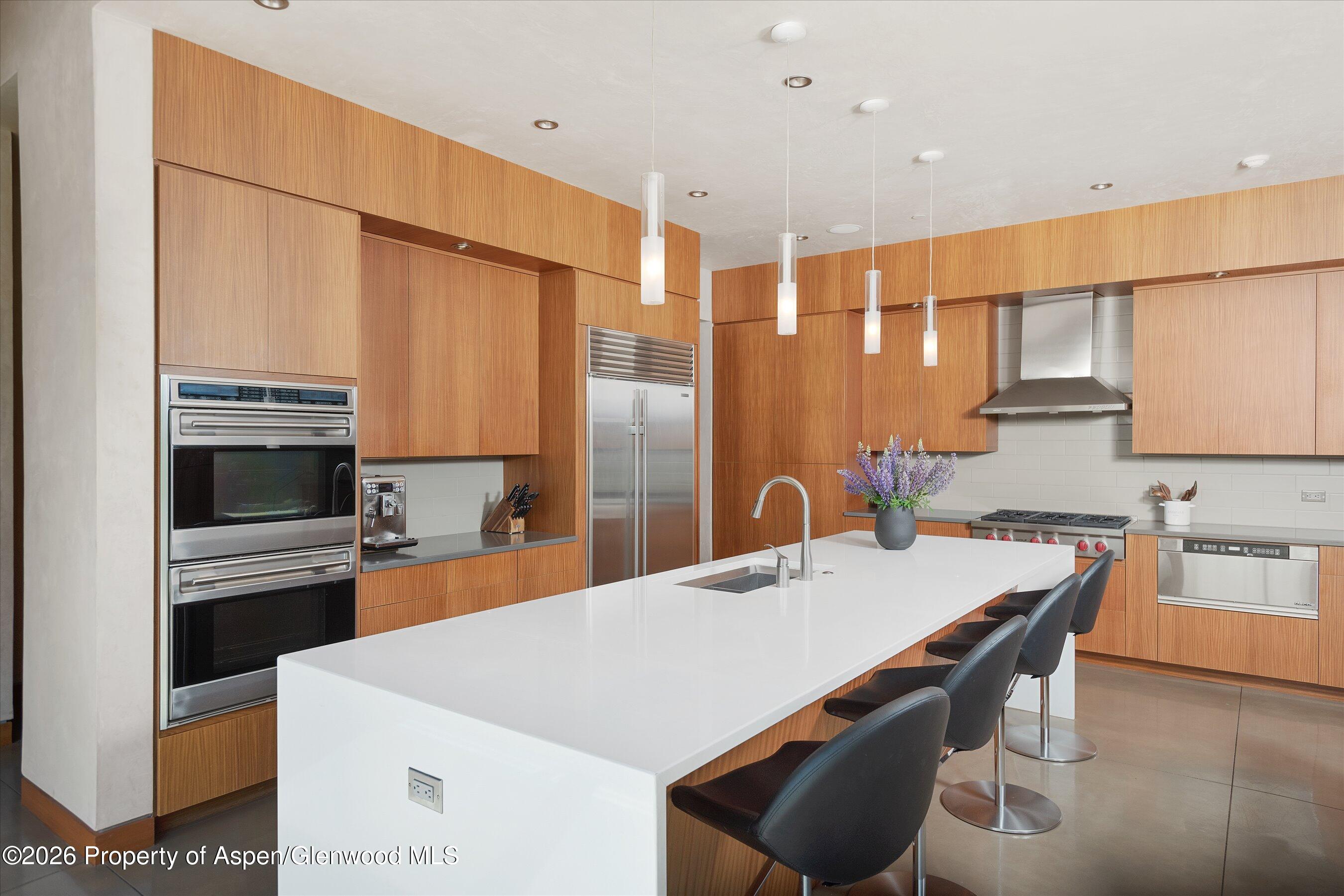 2556 Lower River Road