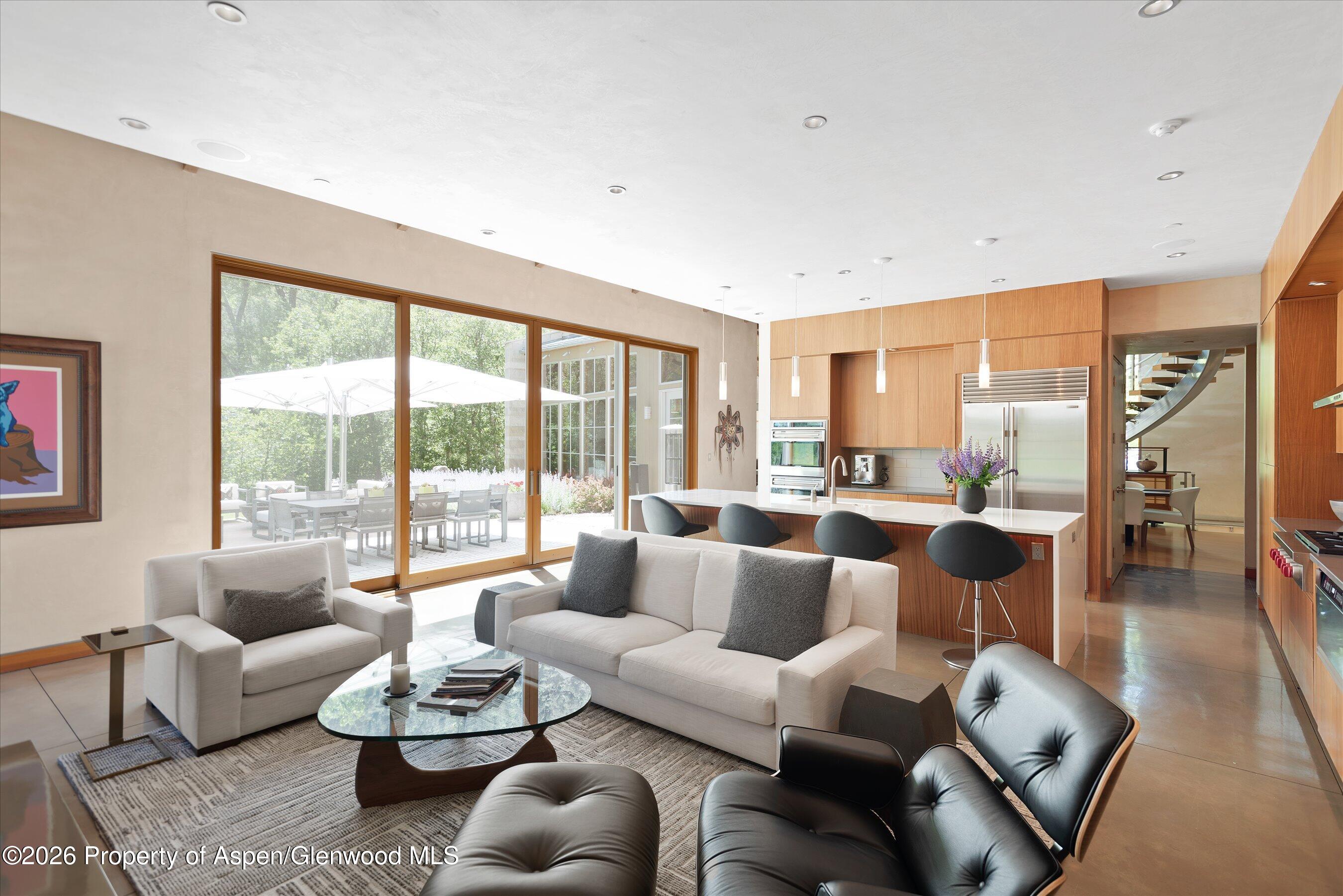 2556 Lower River Road