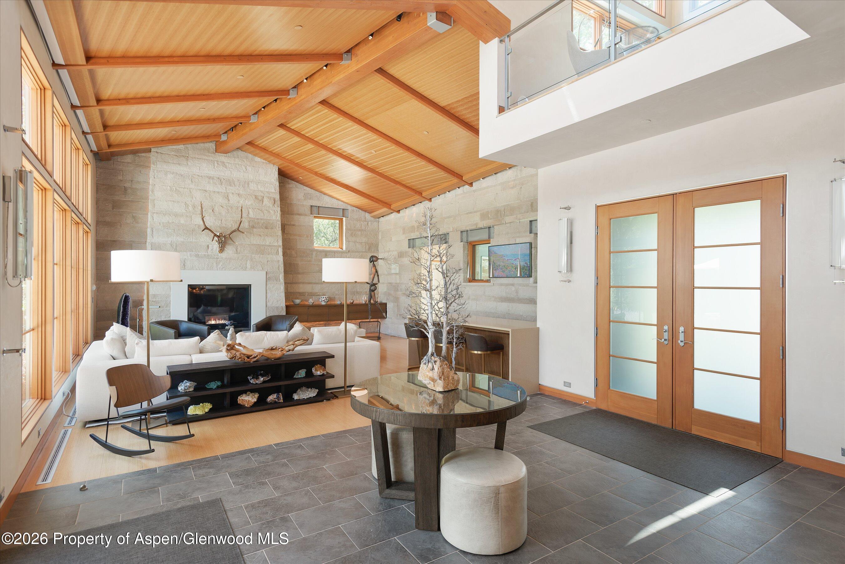 2556 Lower River Road