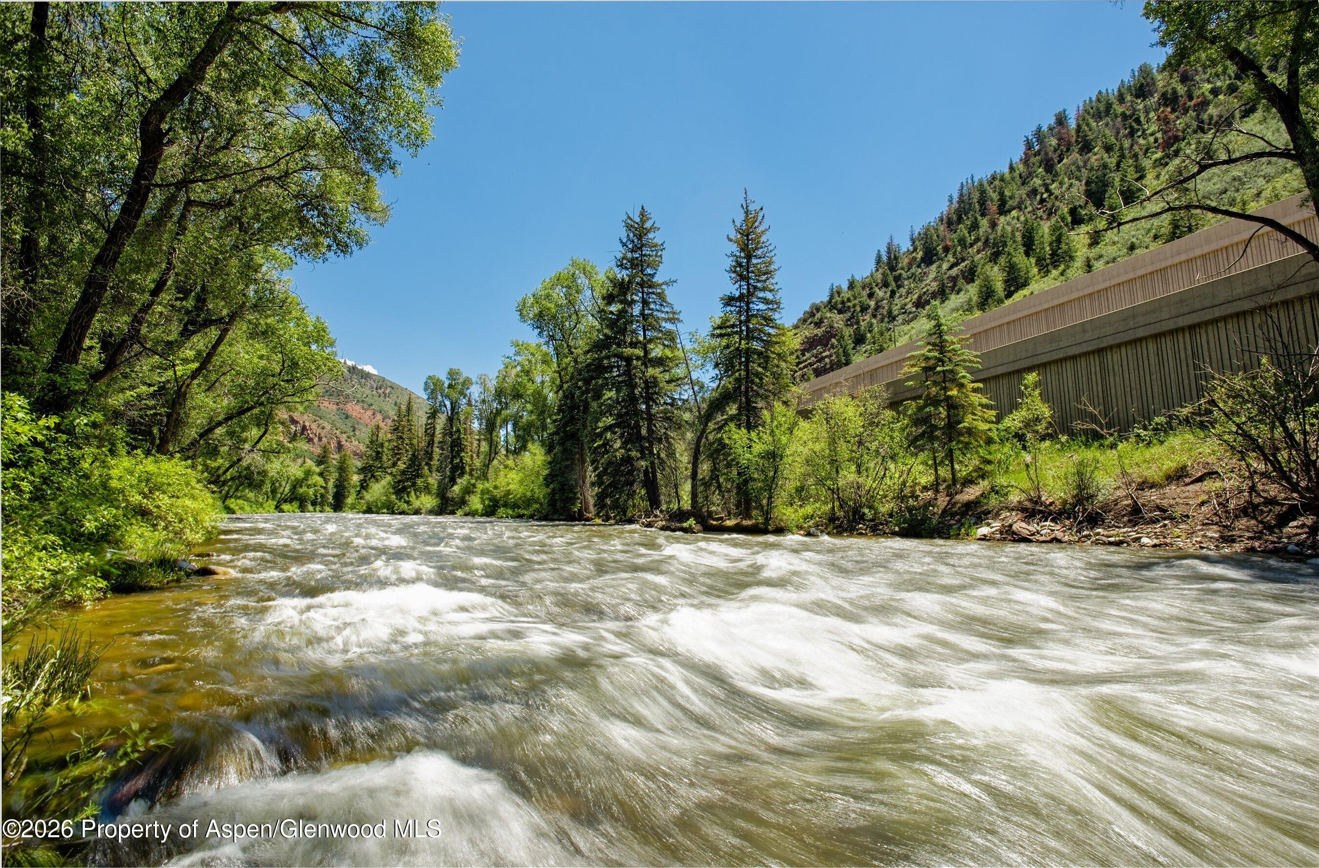 2556 Lower River Road