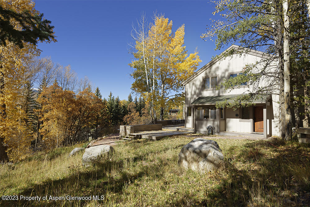 1036 Red Mountain Road