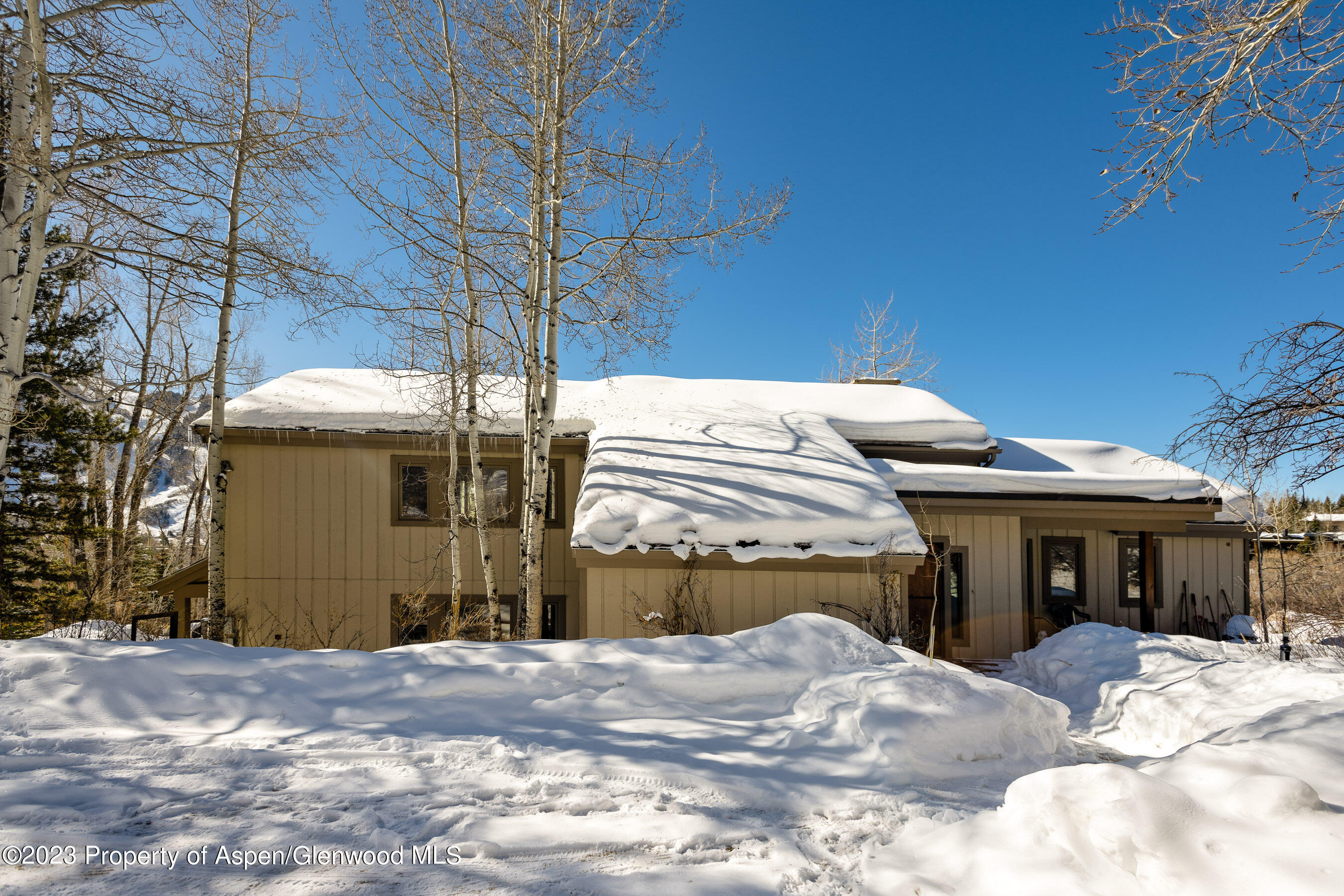 1036 Red Mountain Road