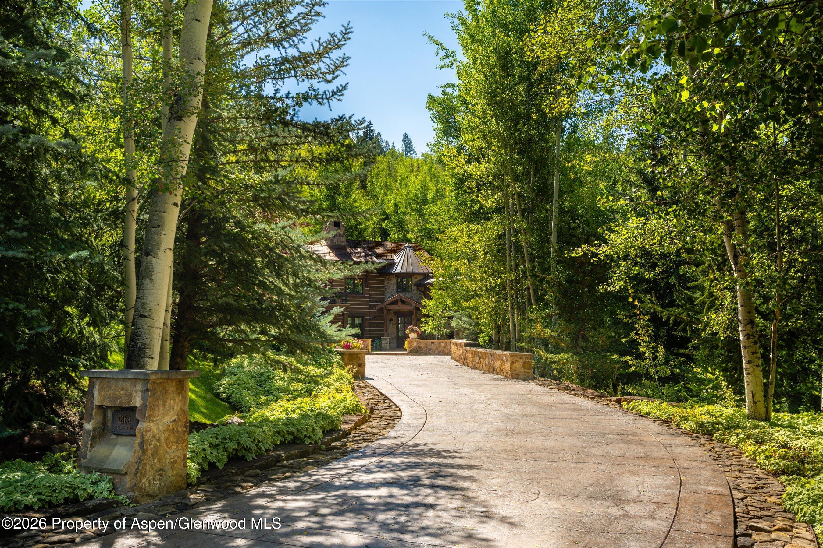 163 Spruce Ridge Lane