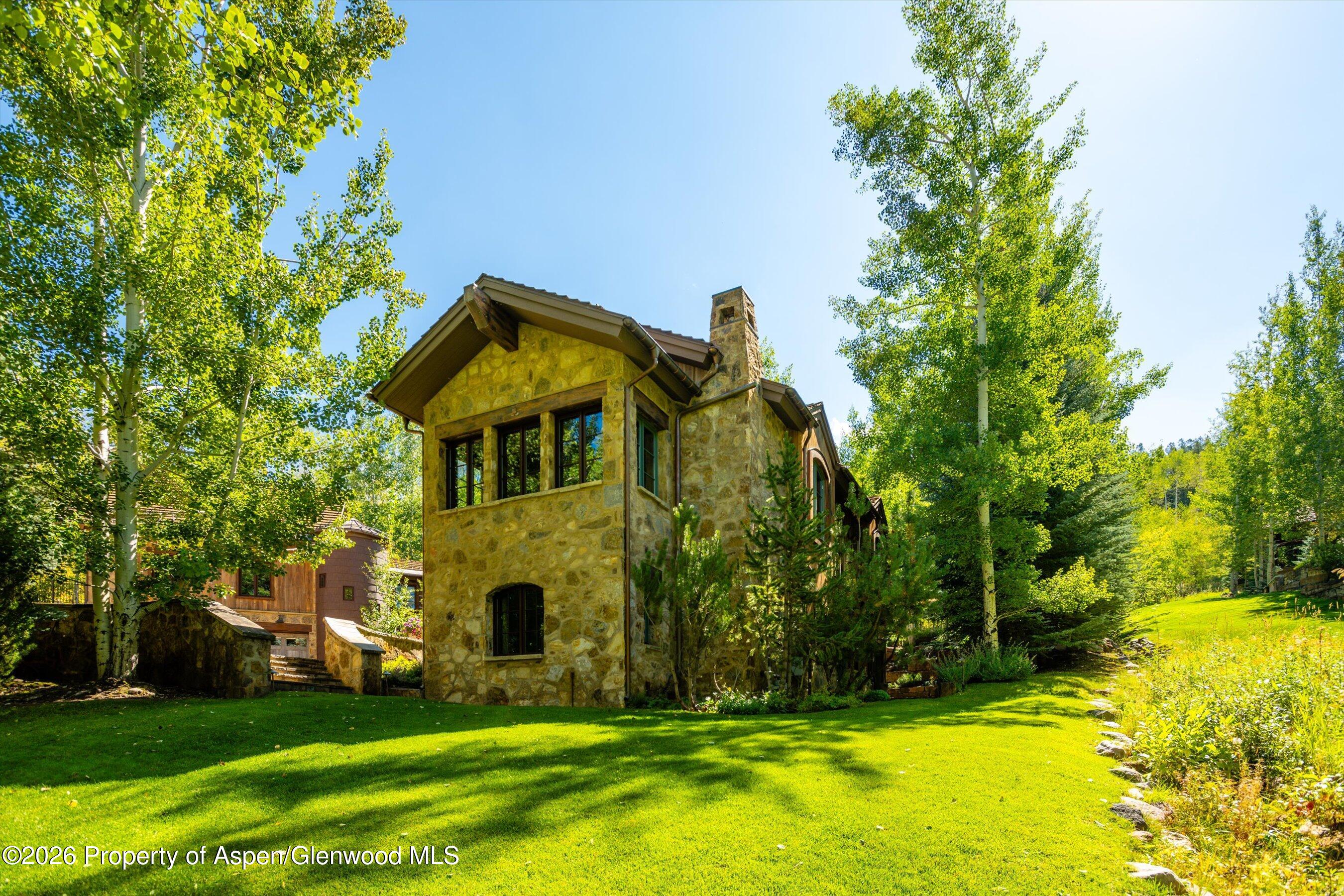 163 Spruce Ridge Lane